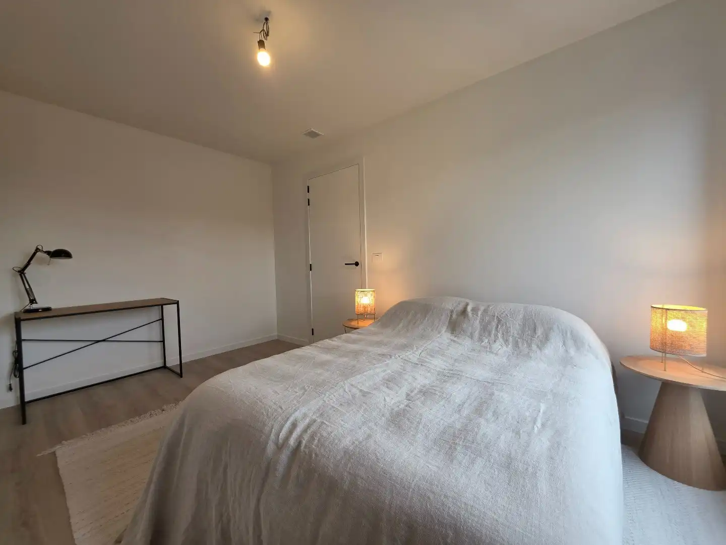 Nieuwbouwwoning E-peil 5 met terras en grote aangelegde tuin, gelegen in het woonproject Lijstergalm in Kuurne. foto 10