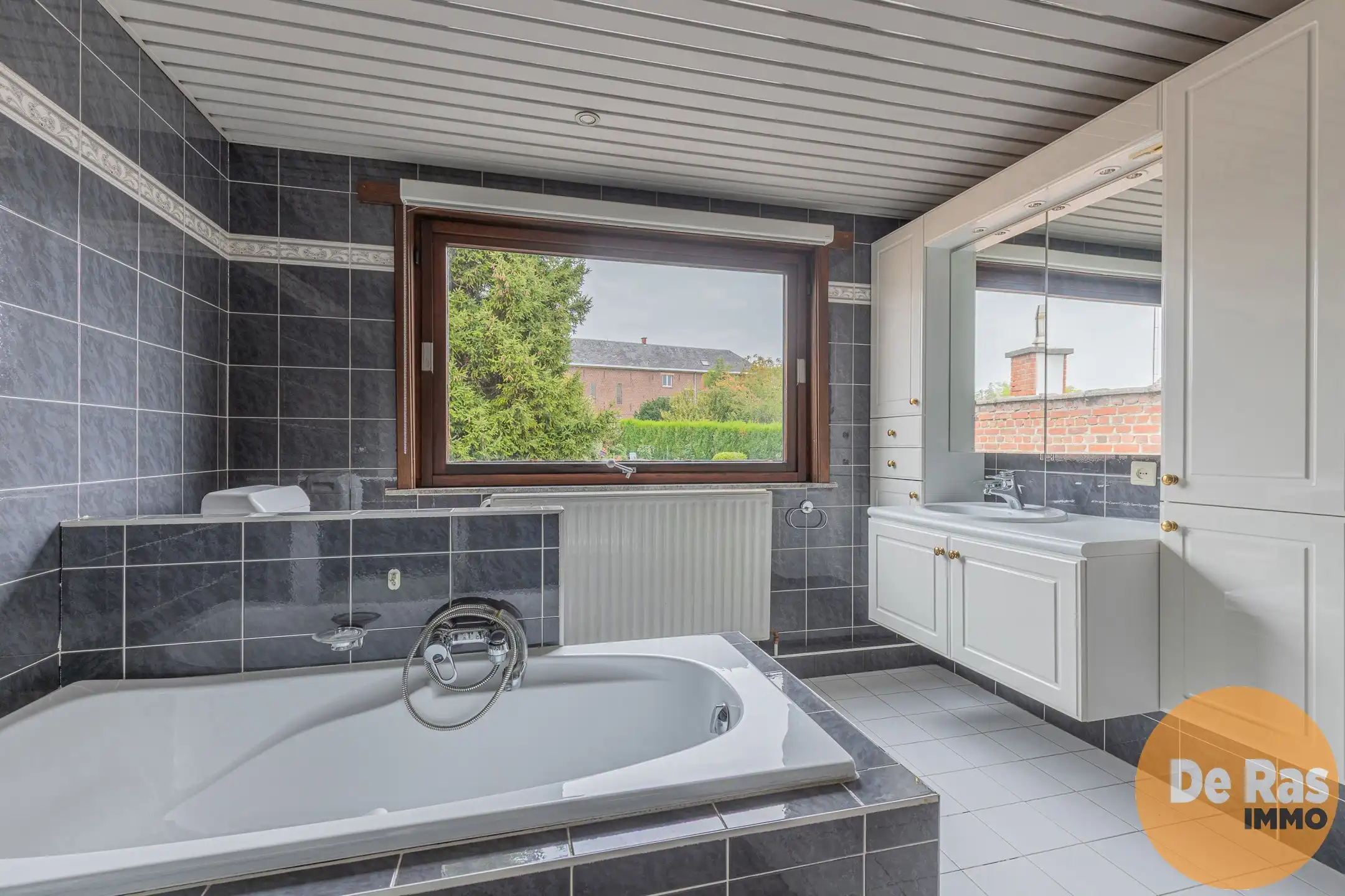 ERPE-MERE - Ruime woning met grote garage en tuin in Mere foto 22
