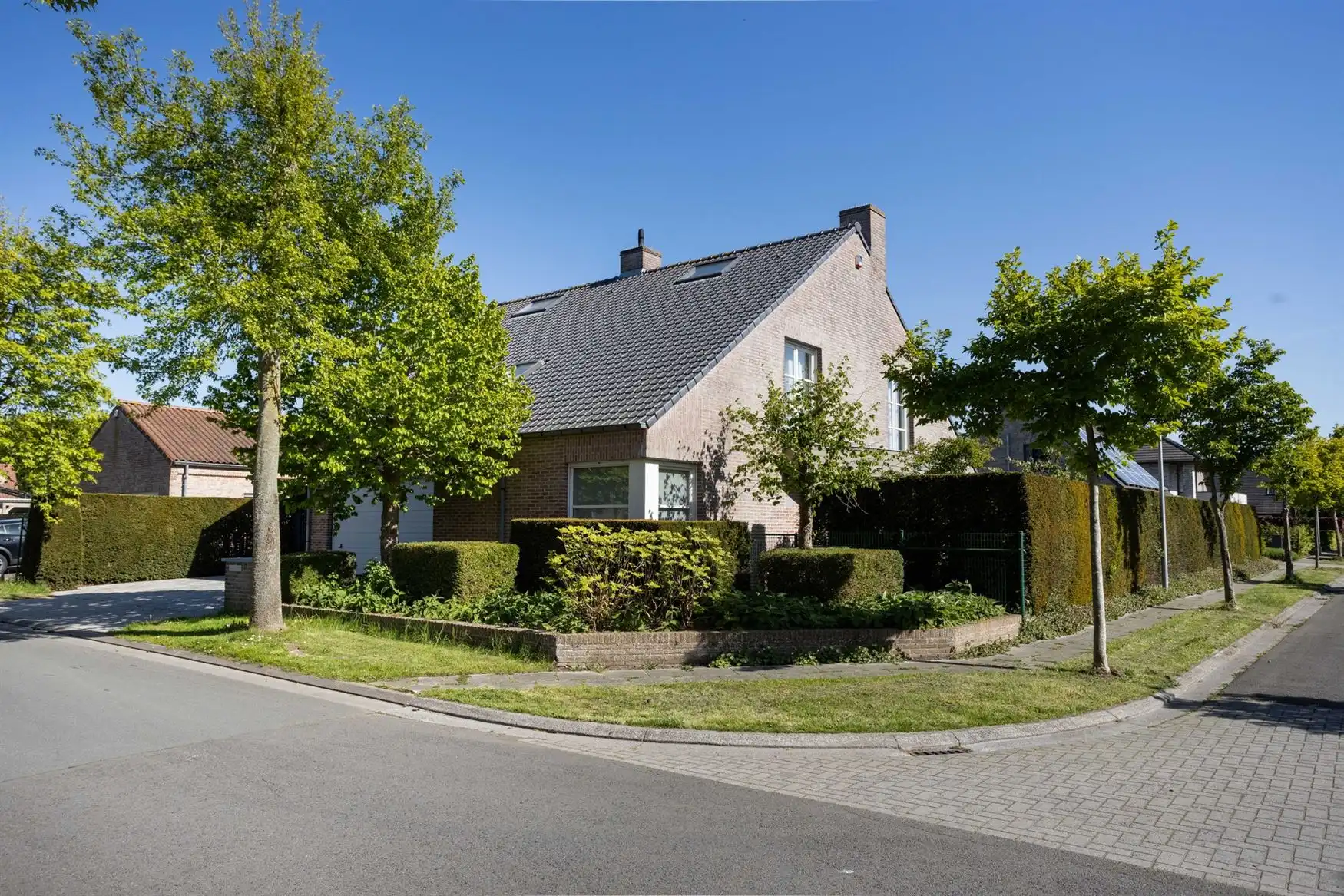 Exclusieve villa met zuidgerichte tuin in residentieel Jabbeke foto 27