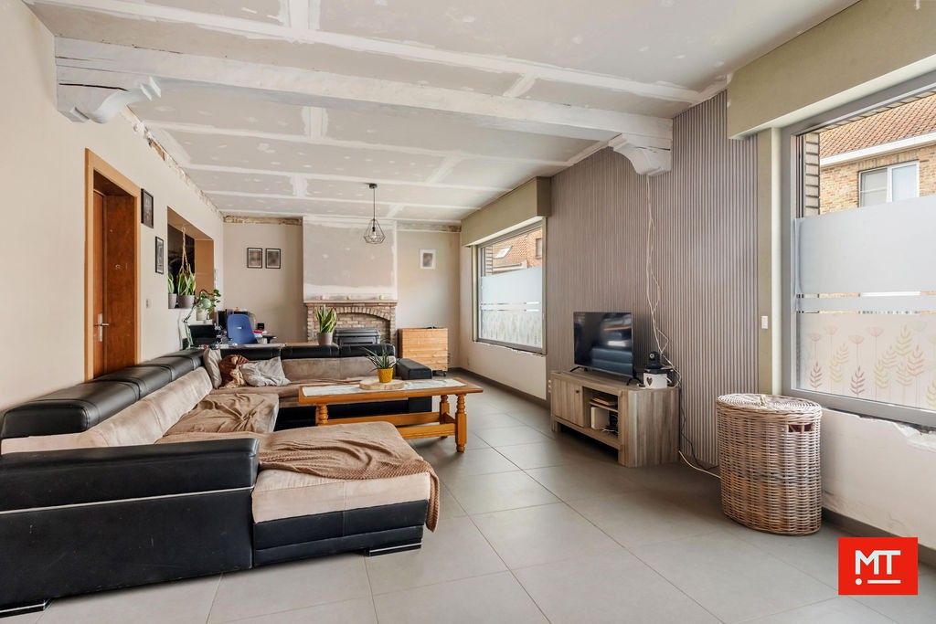 Bijzonder ruime alleenstaande woning op 1.828 m² in het centrum van Langemark foto 9