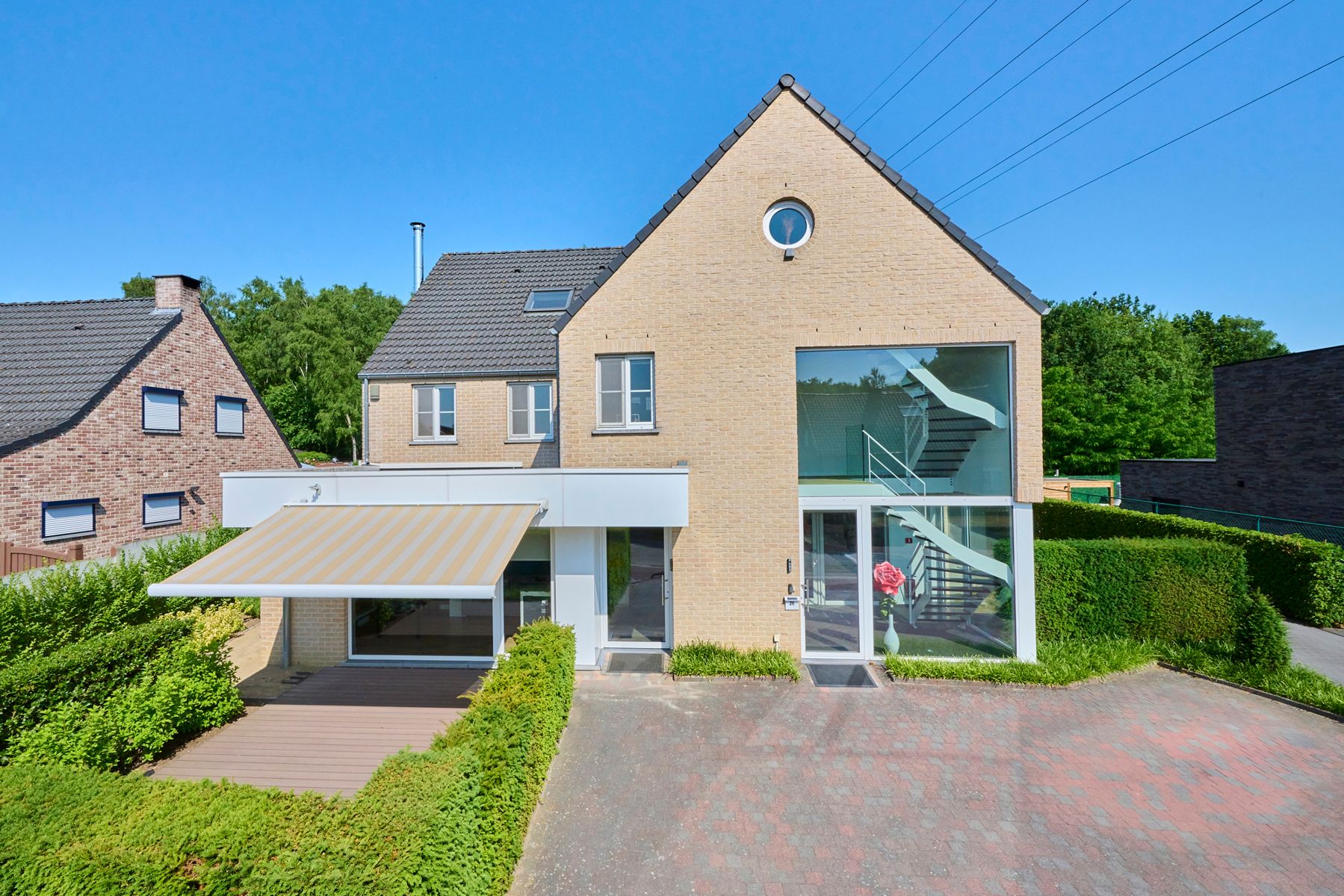 Exclusieve woning met handelzaak,appartement, zwembad en lift. foto 78