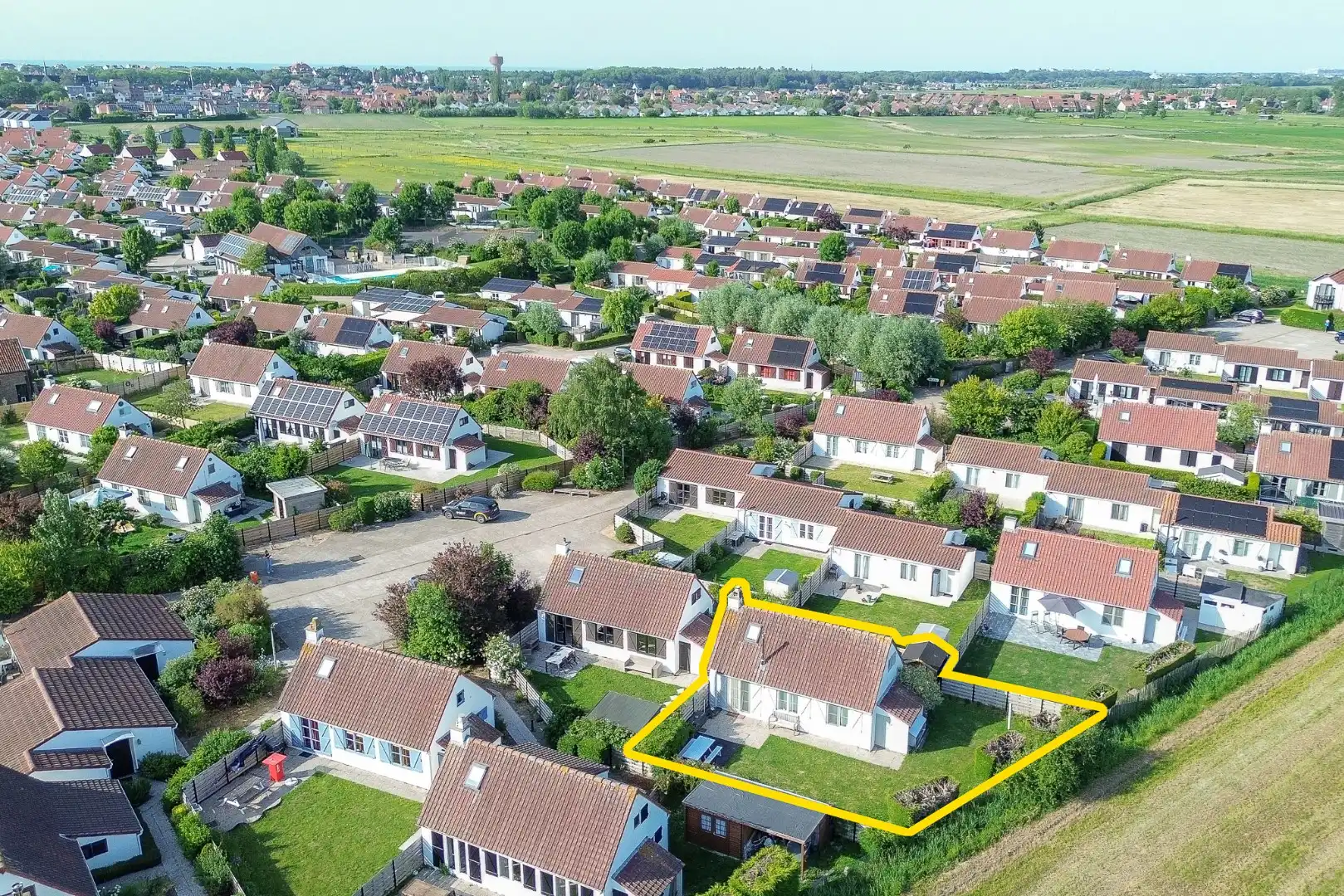 Charmant vissershuisje met 3 slaapkamers en prachtig open polderzicht foto 26
