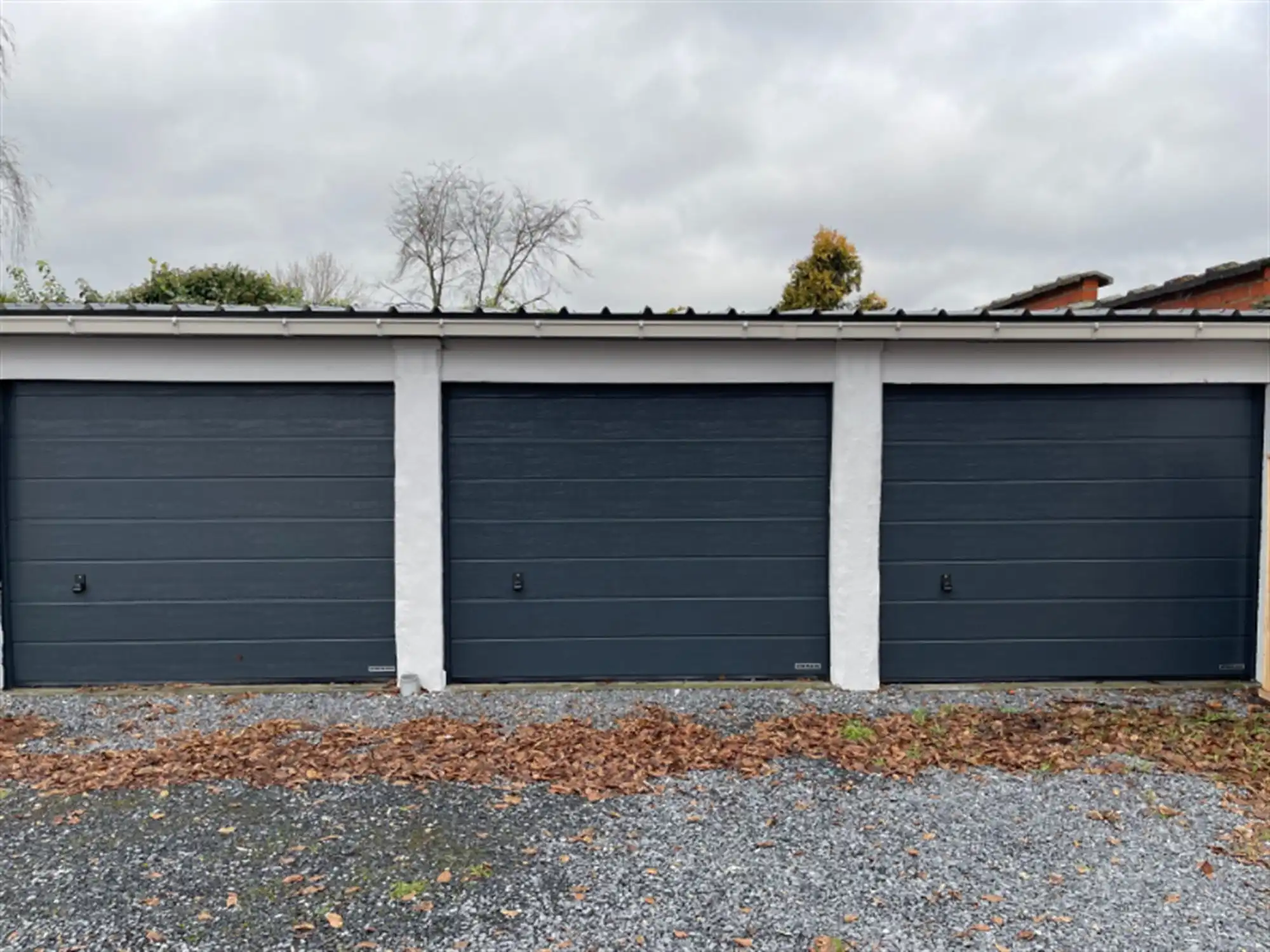 Garage foto {{pictureIndex}}