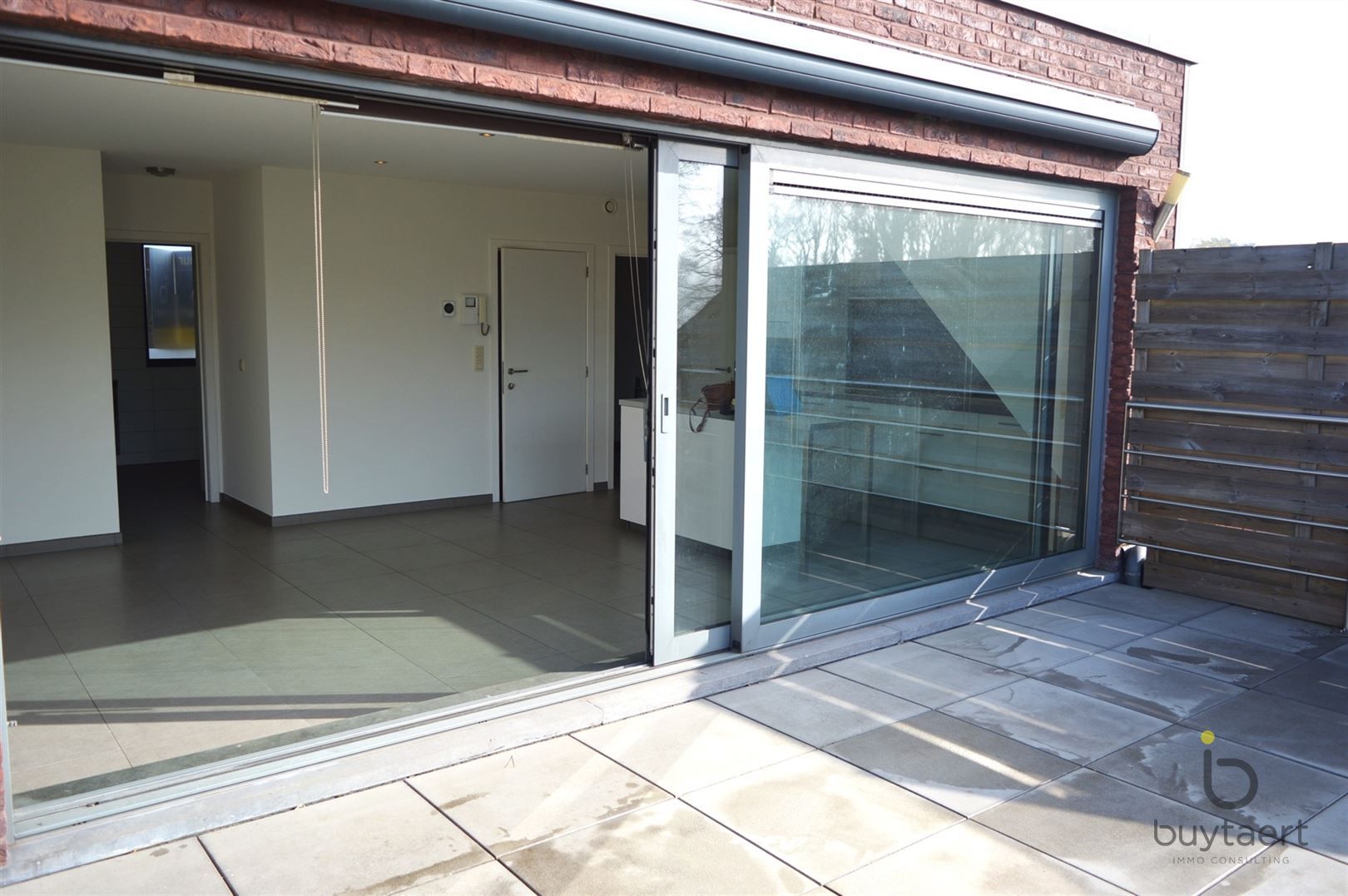 Appartement met één slaapkamer en prachtig terras met autoplaats. foto 8