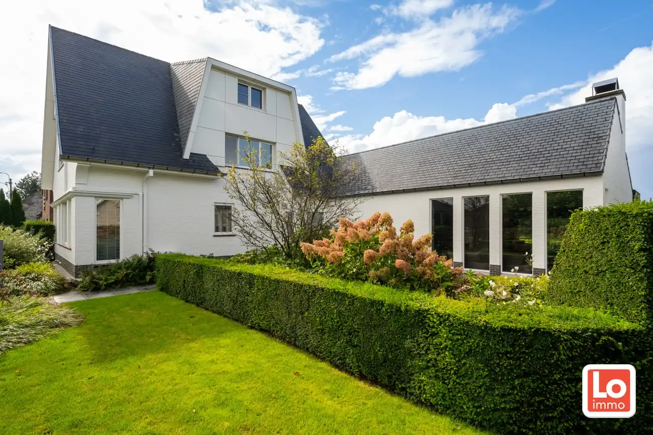 IN OPTIE! Mooie villa met prachtige tuin en zwembad foto 25