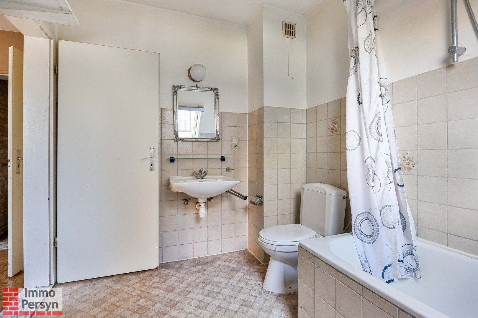 Unieke Renovatorkans: Centrale Ruimte in Aarschot met diverse mogelijkheden foto 10