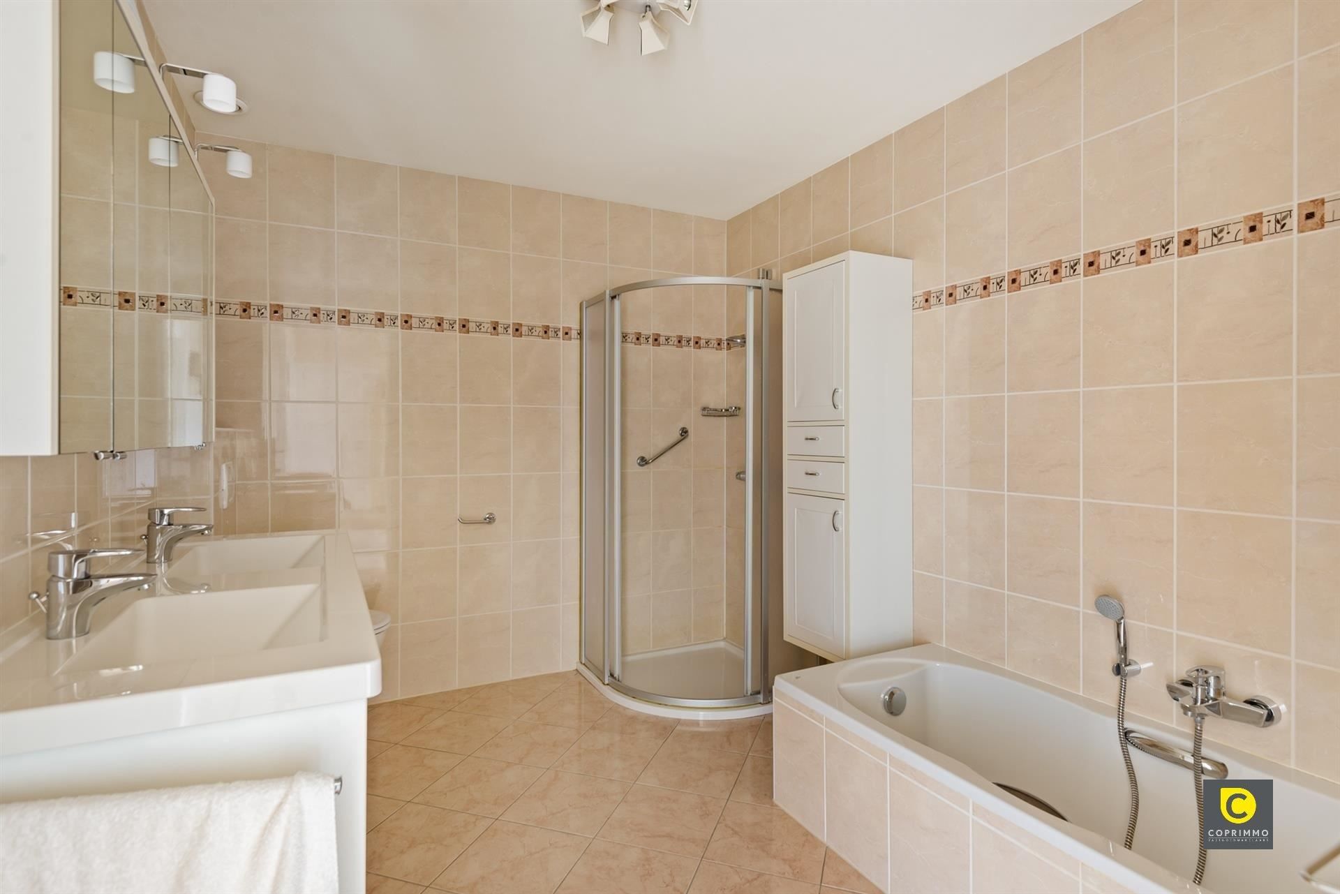 Appartement: 3 slk, 2 T en 2 P foto 11