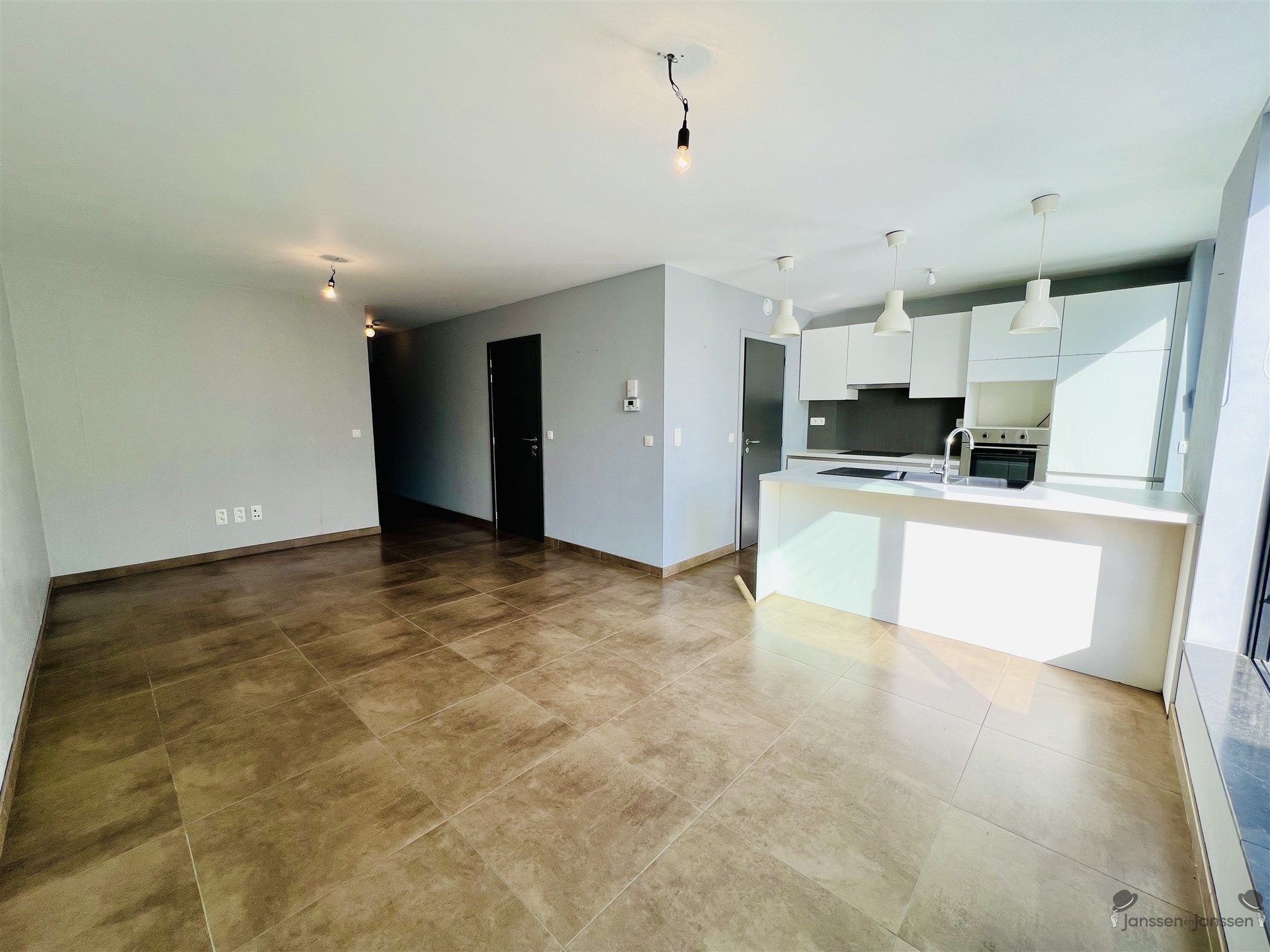 recent instapklaar1 slpk appartement met ruim terras foto 5