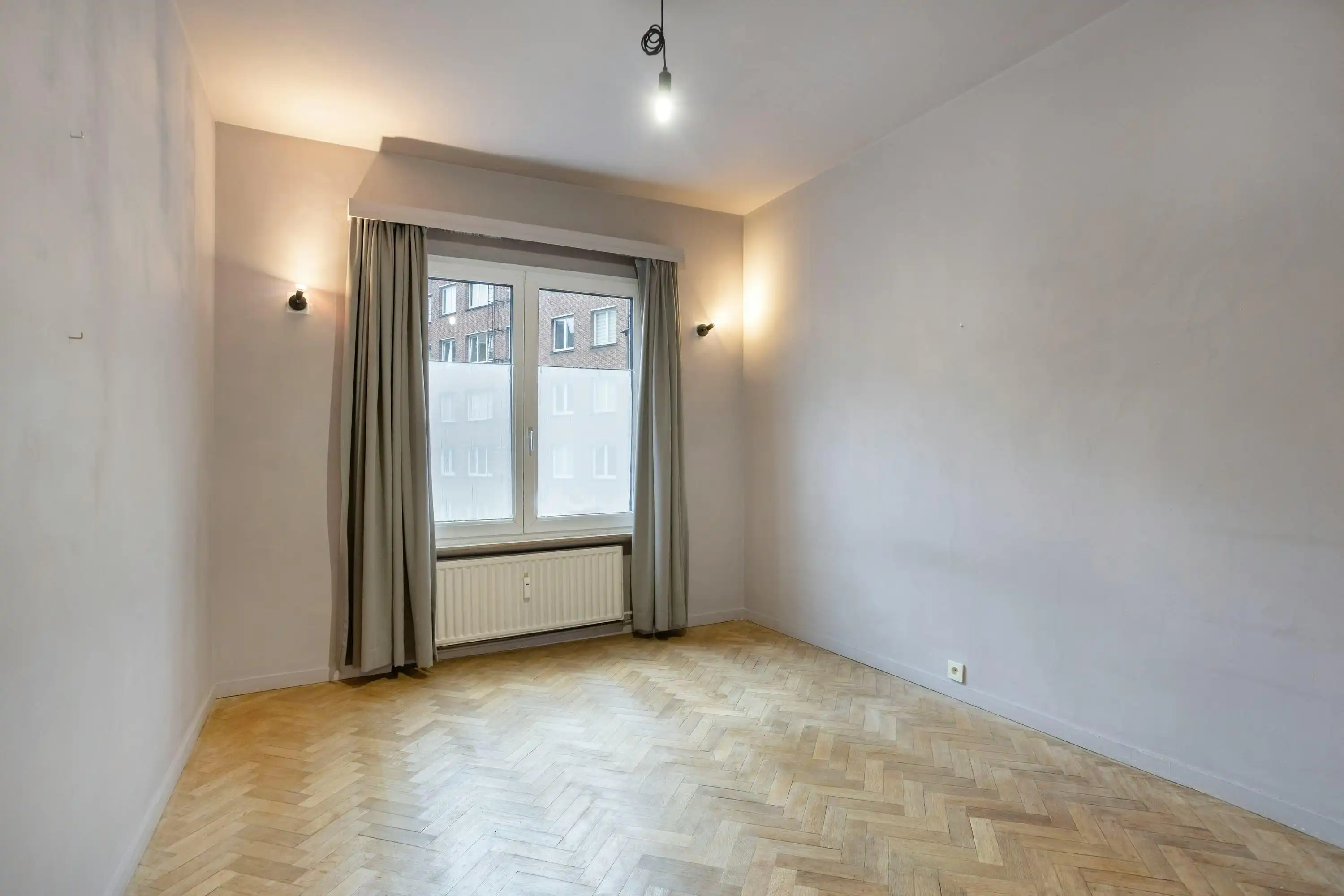 Appartement drie slaapkamers te koop in centrum Brussel foto 13