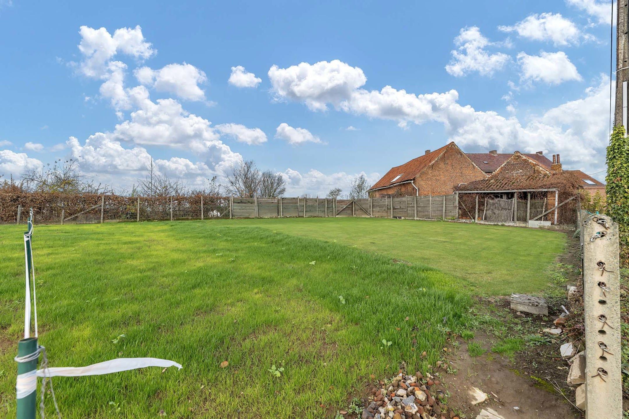 Perceel grond voor open bebouwing op 3a 67ca foto 7