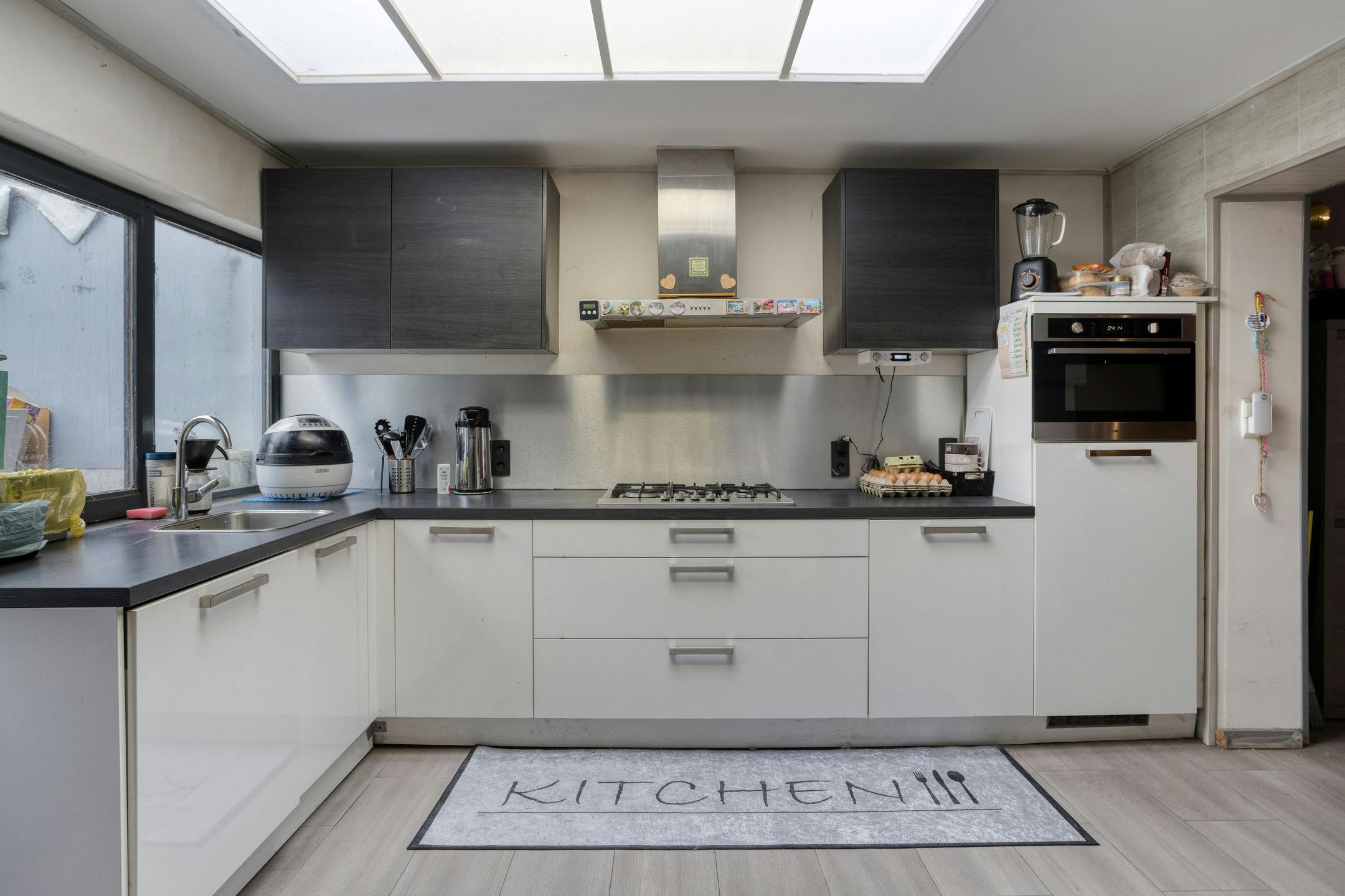 Huis met 5 slaapkamers en tuin in Deurne! foto 7