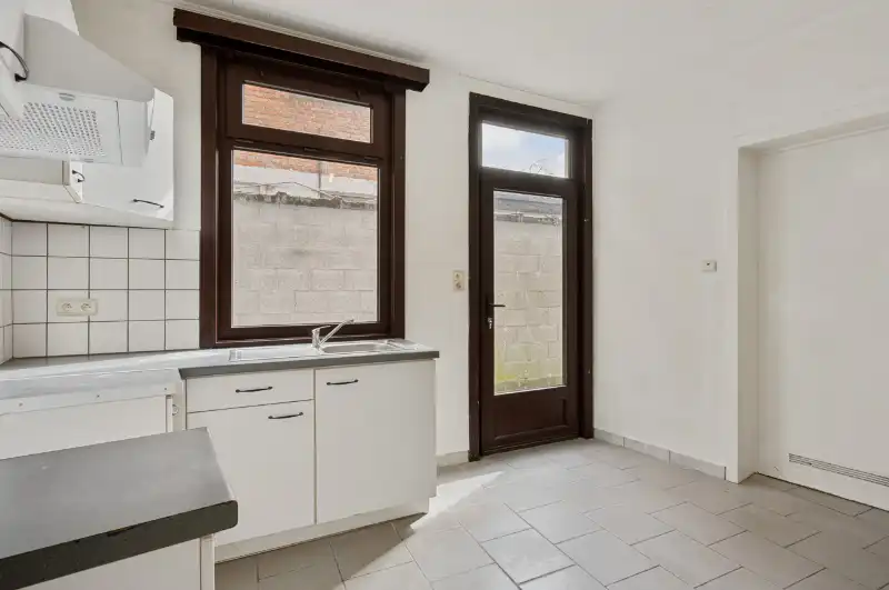 Woning met zzer grote tuin - 3 slpkmrs! foto 9