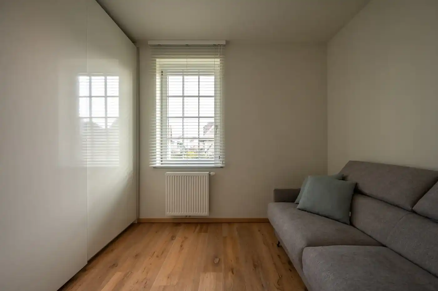 Mooi ongemeubeld appartement in Duinenwater met zijdelings meerzicht foto 10