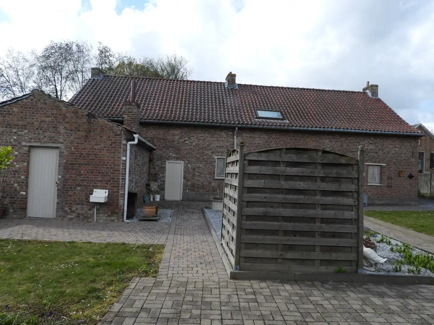 woning te koop in het rustige centrum van Dormaal foto 4