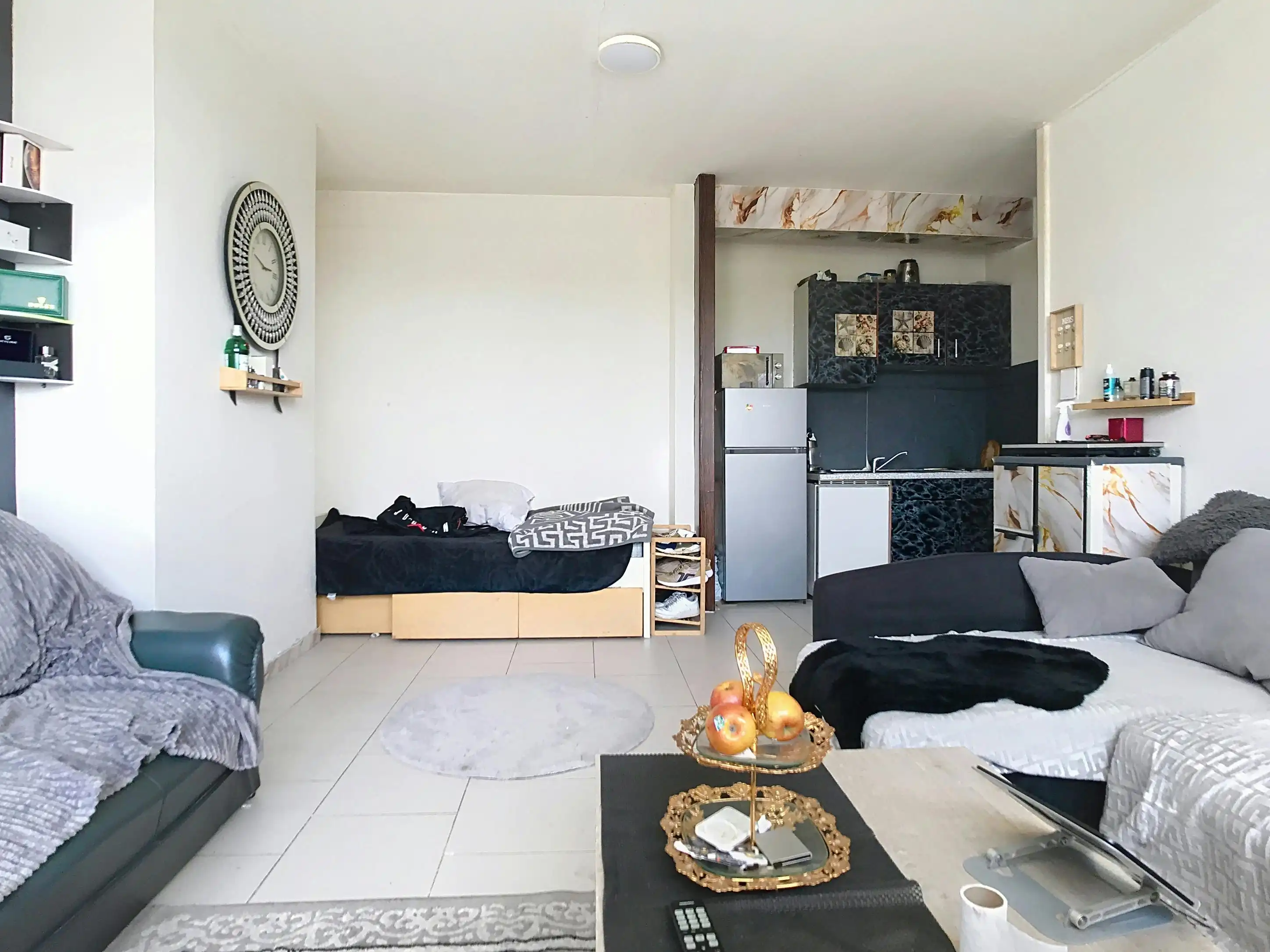 Op te frissen, lichtrijke studio ca. 41m² te koop in Antwerpen foto 8