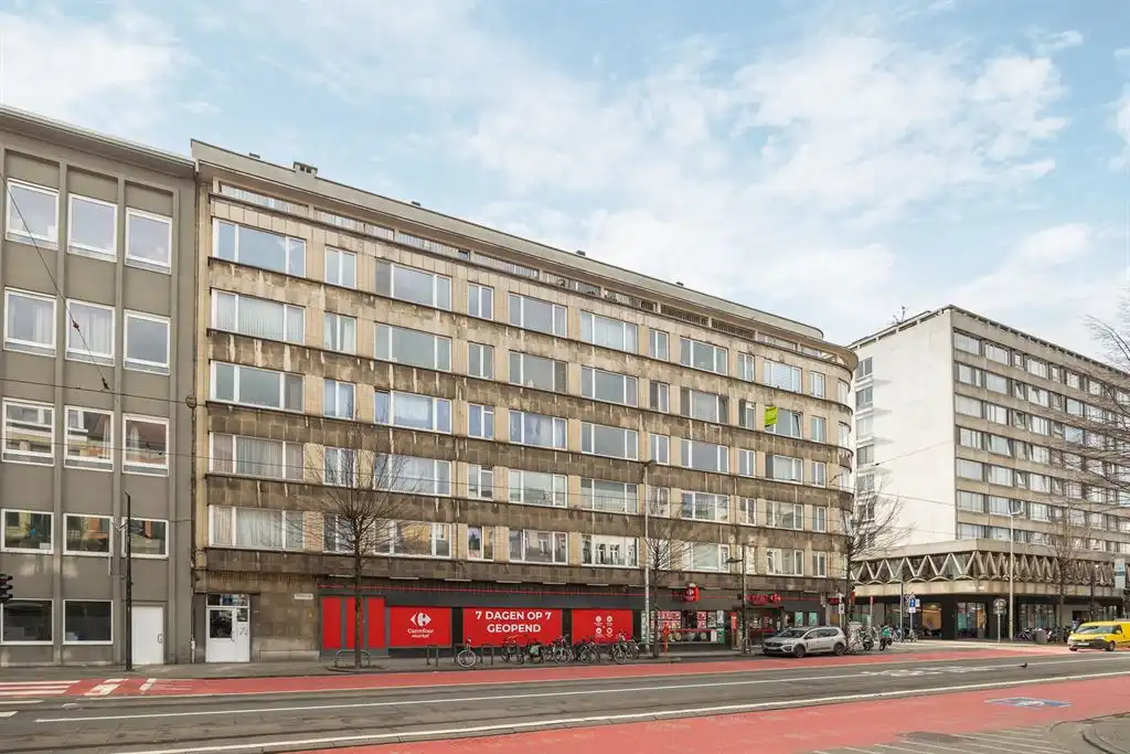 Ruim appartement met zonnig terras foto 15