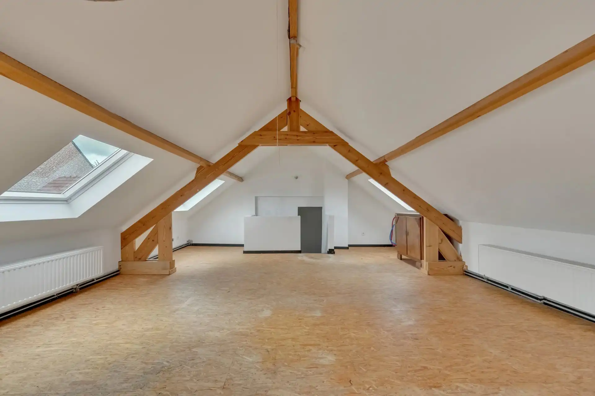 Knusse woning met bijgebouw foto 14
