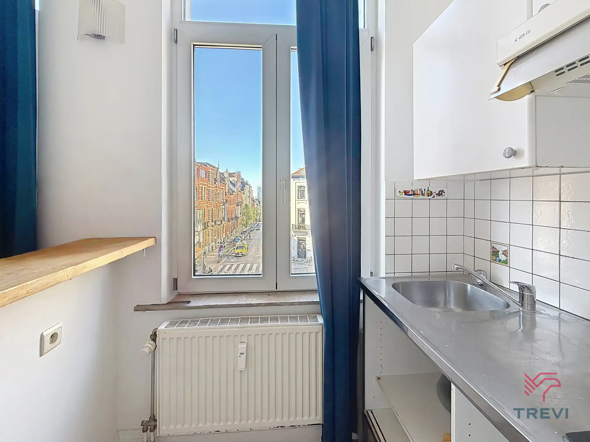 Ongemeubileerde studio, ideaal gelegen foto 3