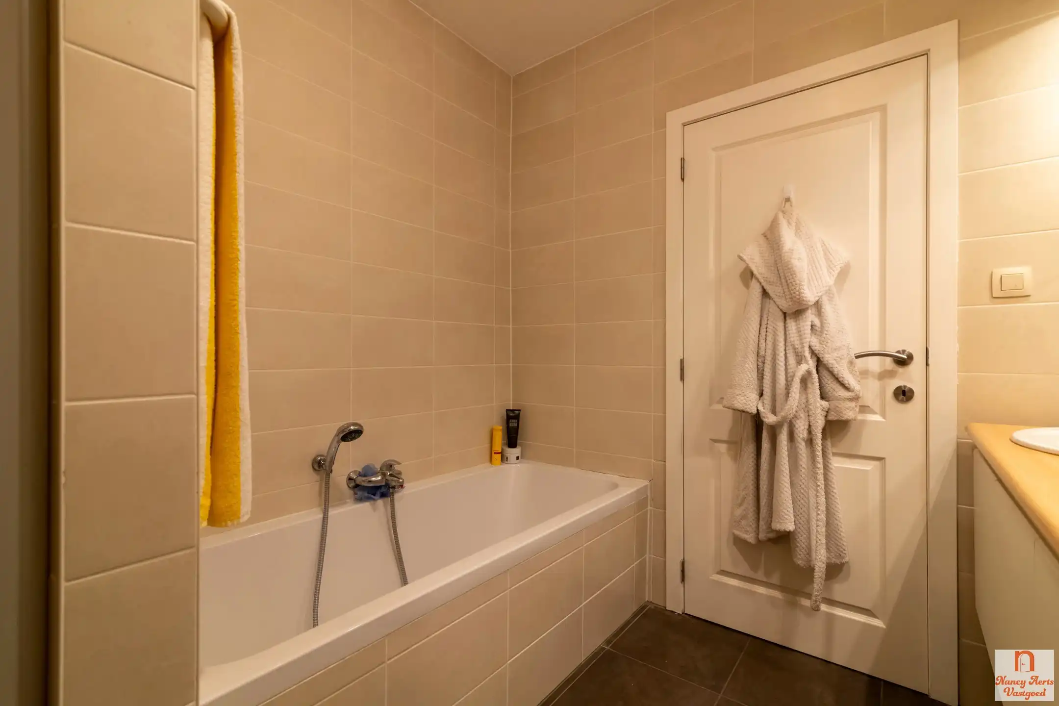 Ruim energiezuinig duplexappartement met terras in Halen foto 19