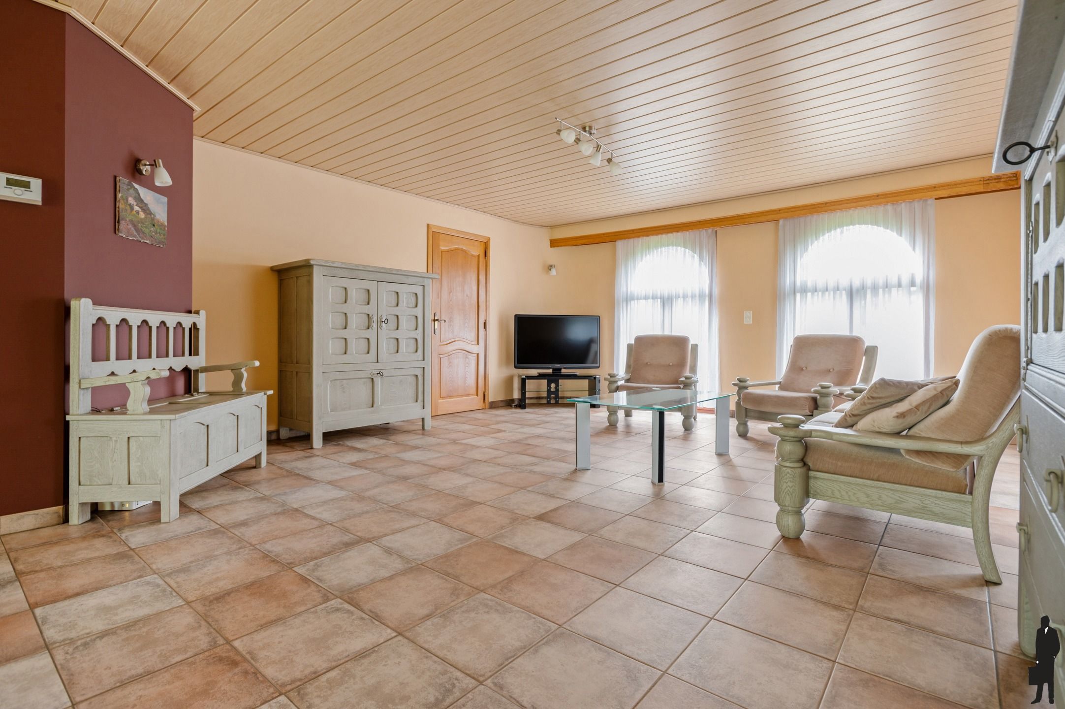 Provençaalse gelijkvloers villa op prachtig perceel van ca. 2.316 m² op de grens met Schilde. foto 5