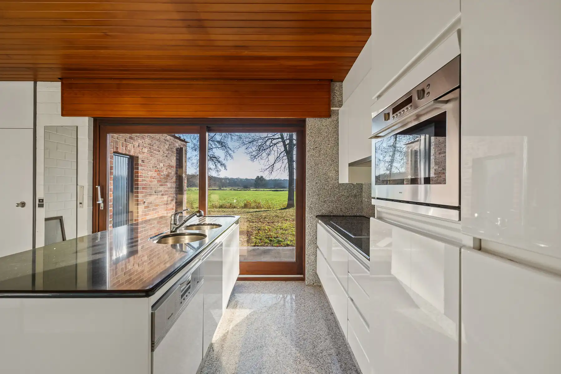 Bouwgrond op ca.1005 m² met uniek vrij uitzicht foto 9