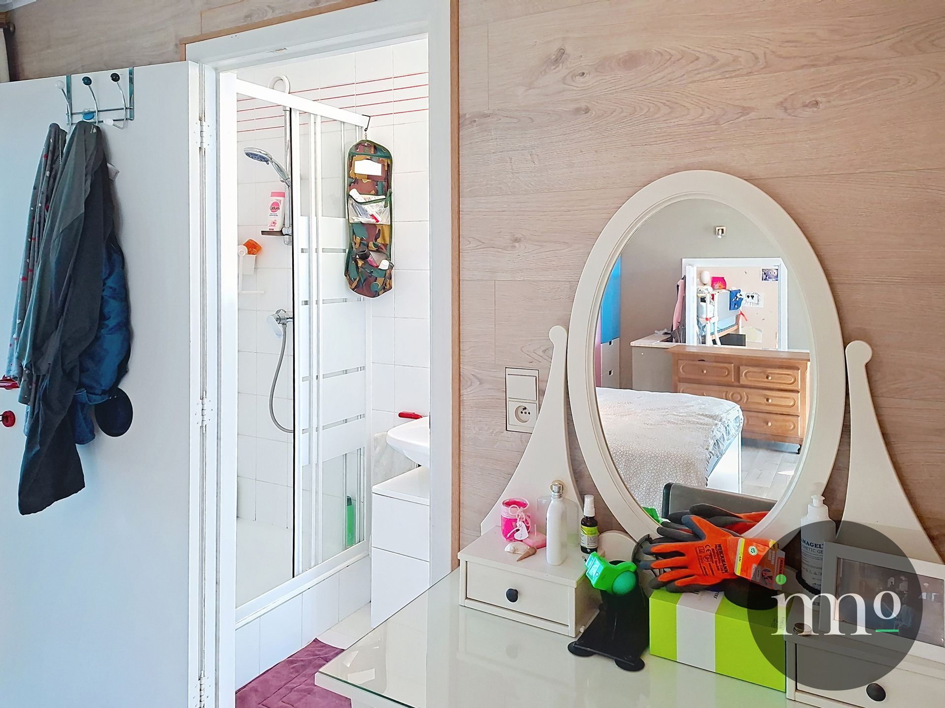 GELIJKVLOERS APPARTEMENT MET VEEL BUITENRUIMTE foto 14