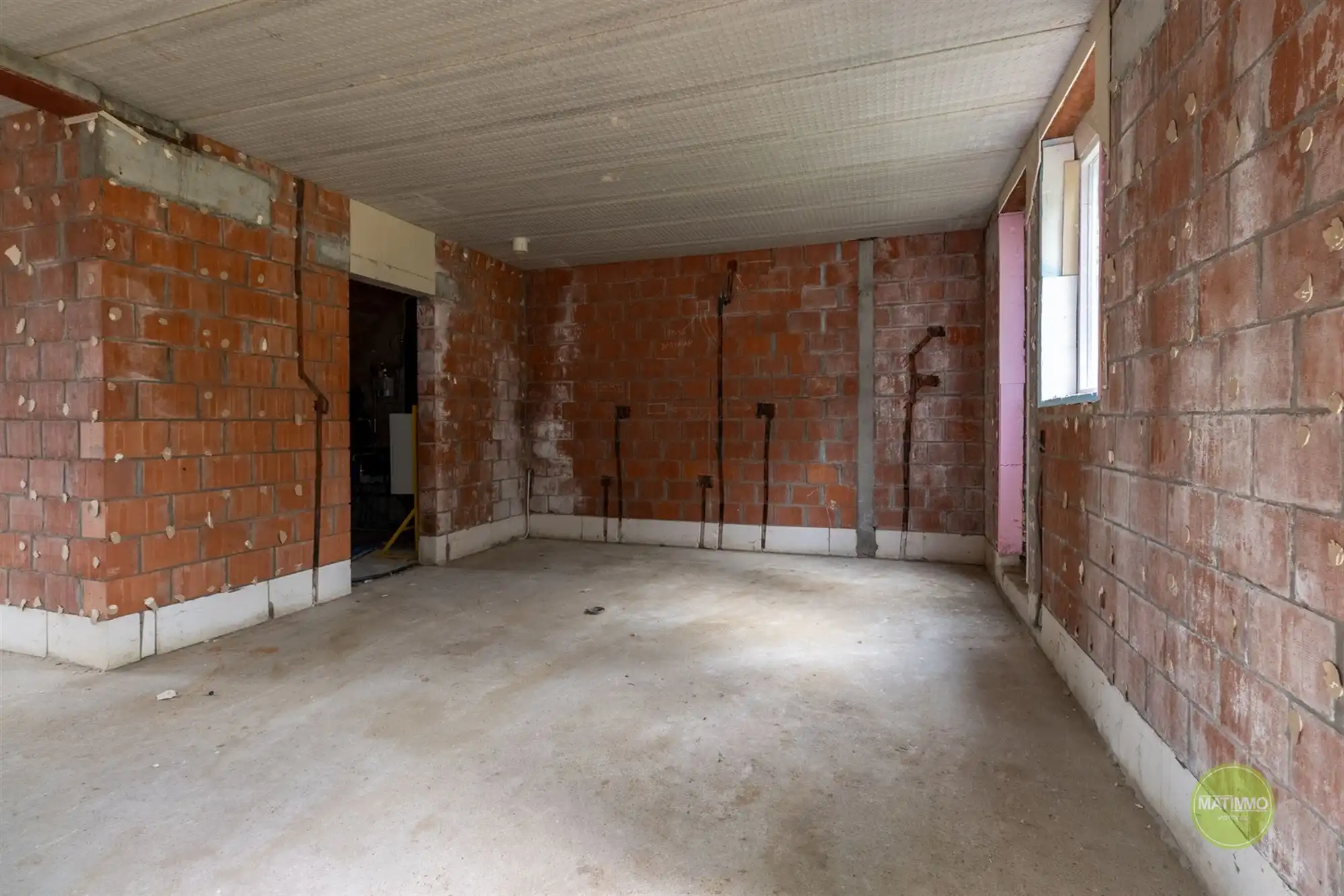 Vrijstaande casco gezinswoning met 6 slaapkamers  foto 6