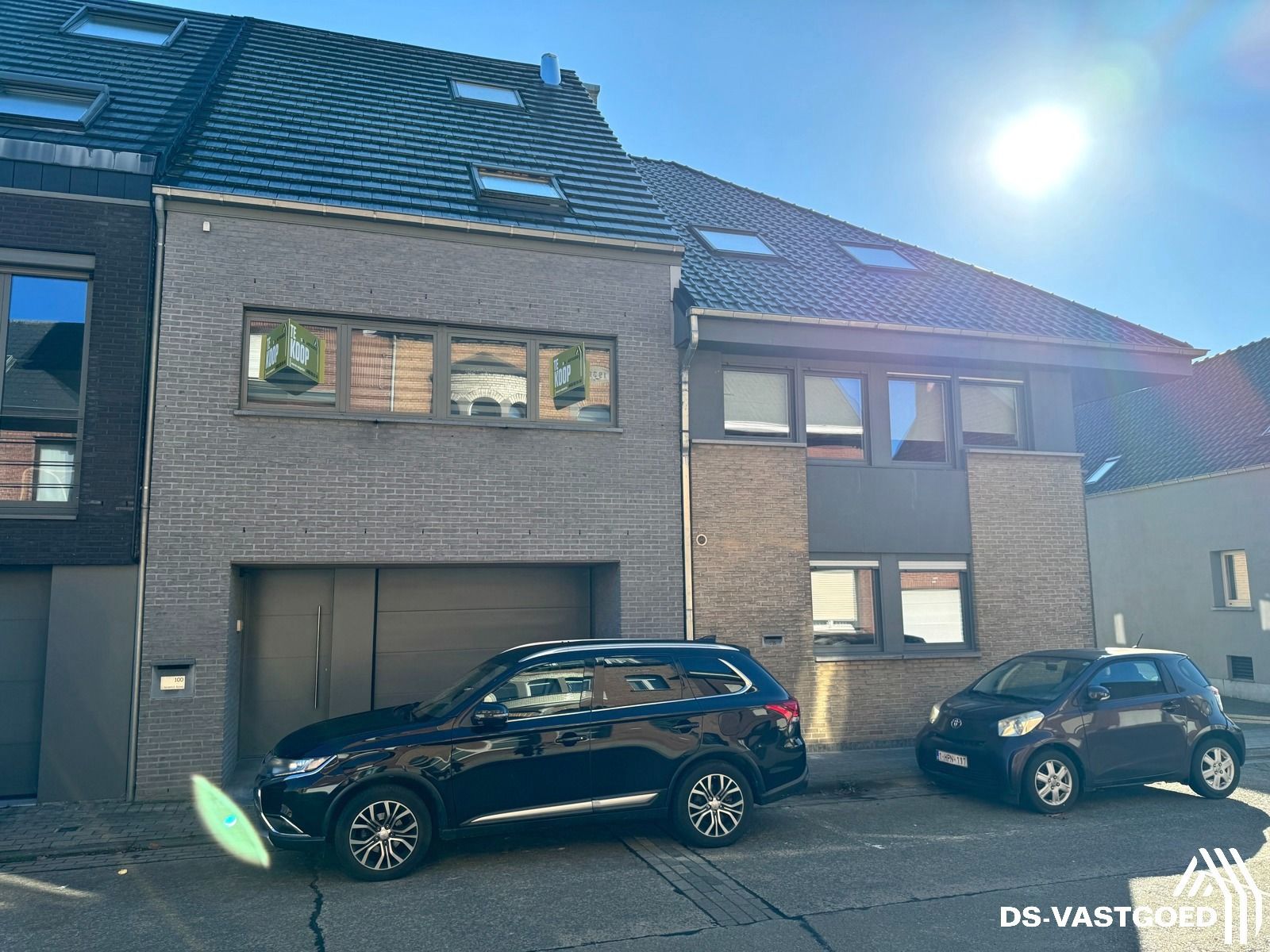 Energiezuinige, instapklare woning in hartje Sint-Gillis! foto {{pictureIndex}}