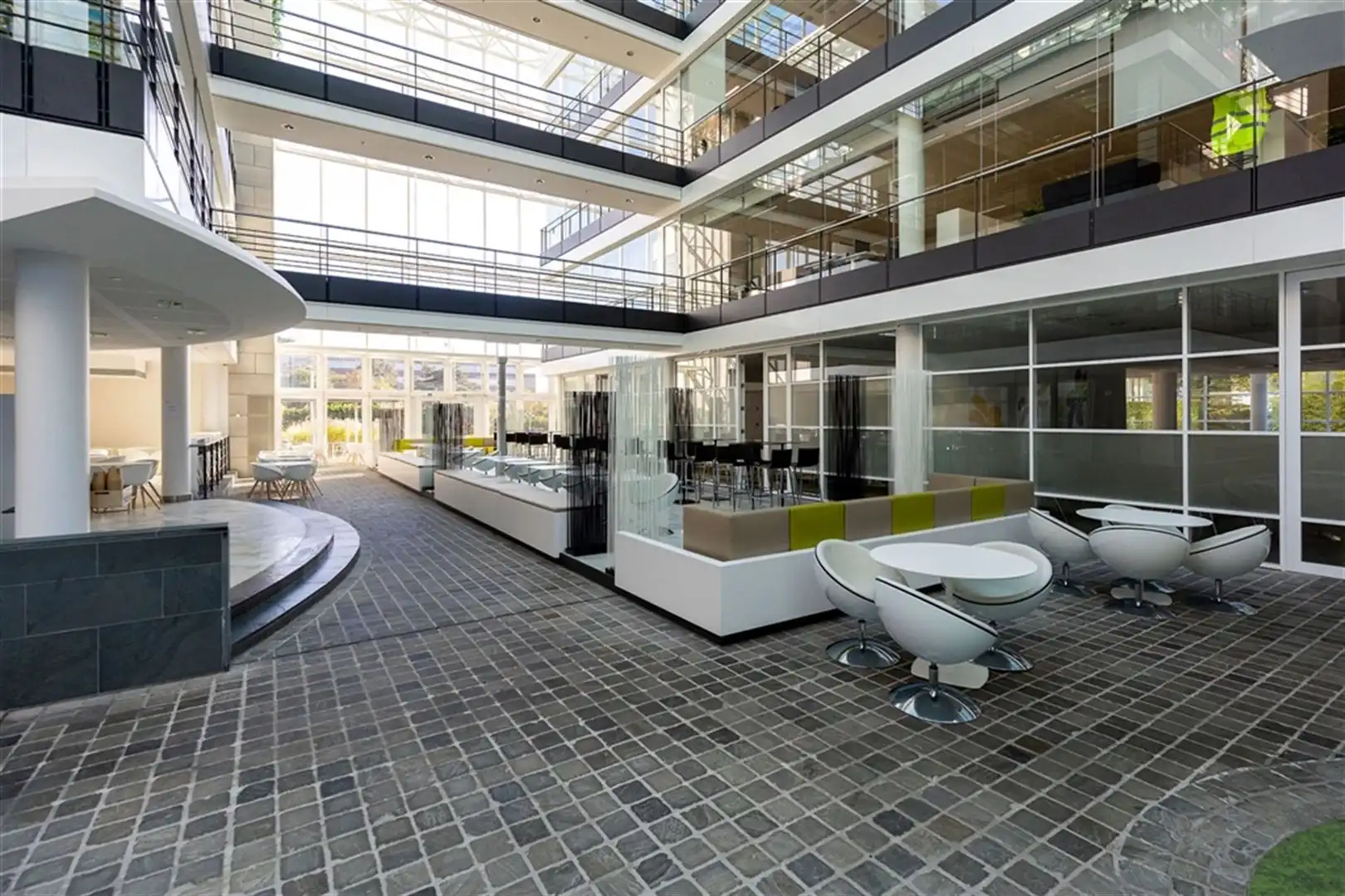 THE HUB : kantoren vanaf 319m² foto 6