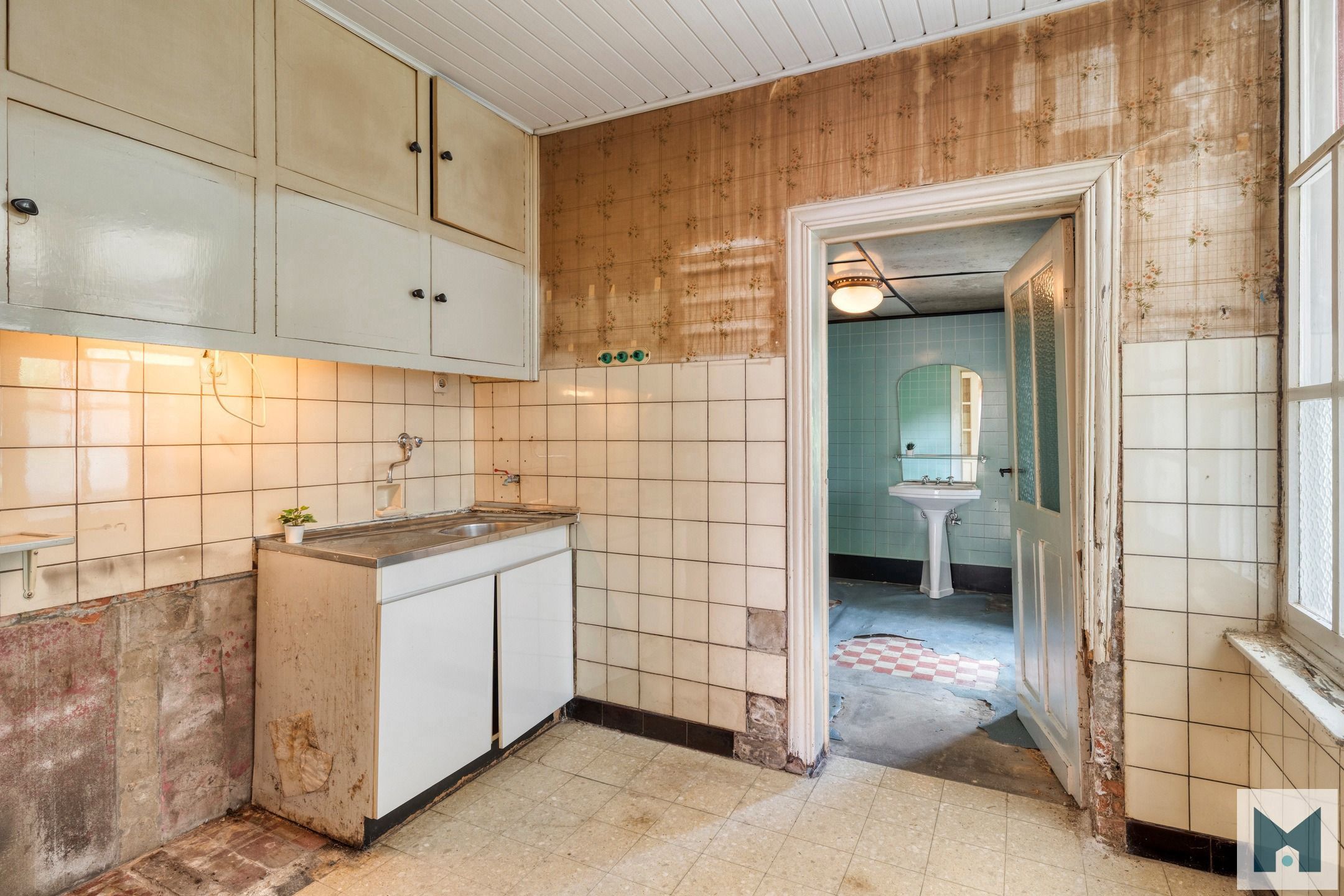 Te renoveren HOB met veel mogelijkheden te Denderbelle! foto 9