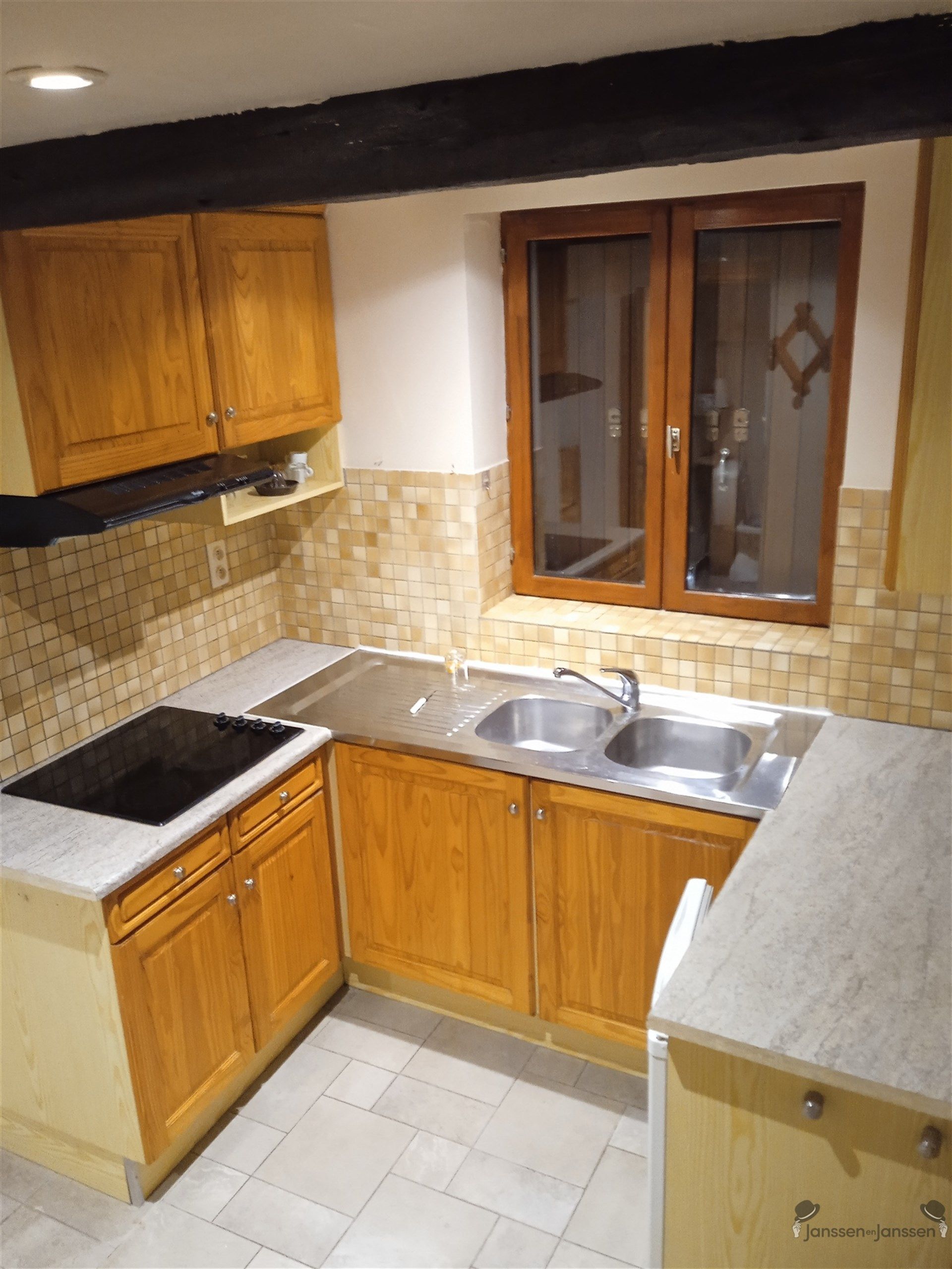 Volledig gerestaureerde en bemeubelde woning zuid Franse kust foto 3