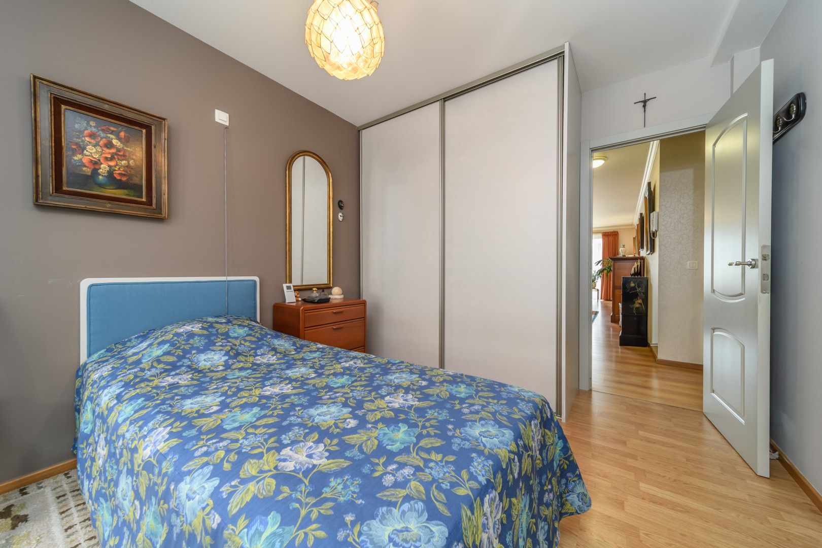 Instapklaar 2-slaapkamer appartement foto 8