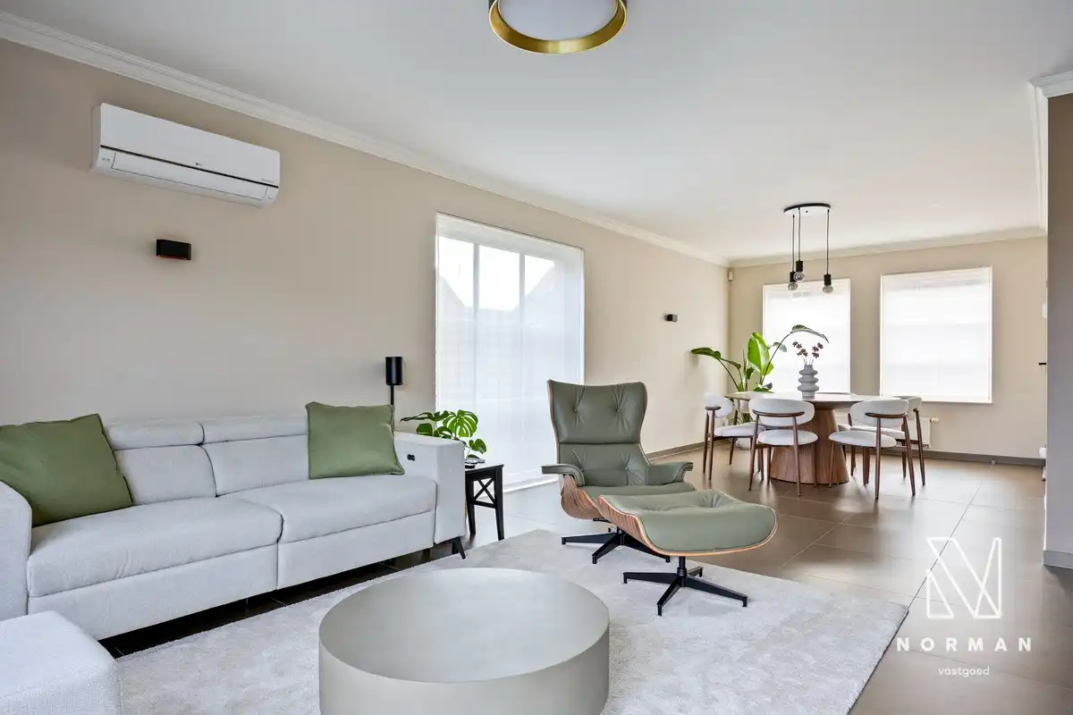 Meer dan instapklare woning (BJ 2013), met tuin, inpandige garage, 3 slks,.. in de Koolakker te Kuurne. foto 5