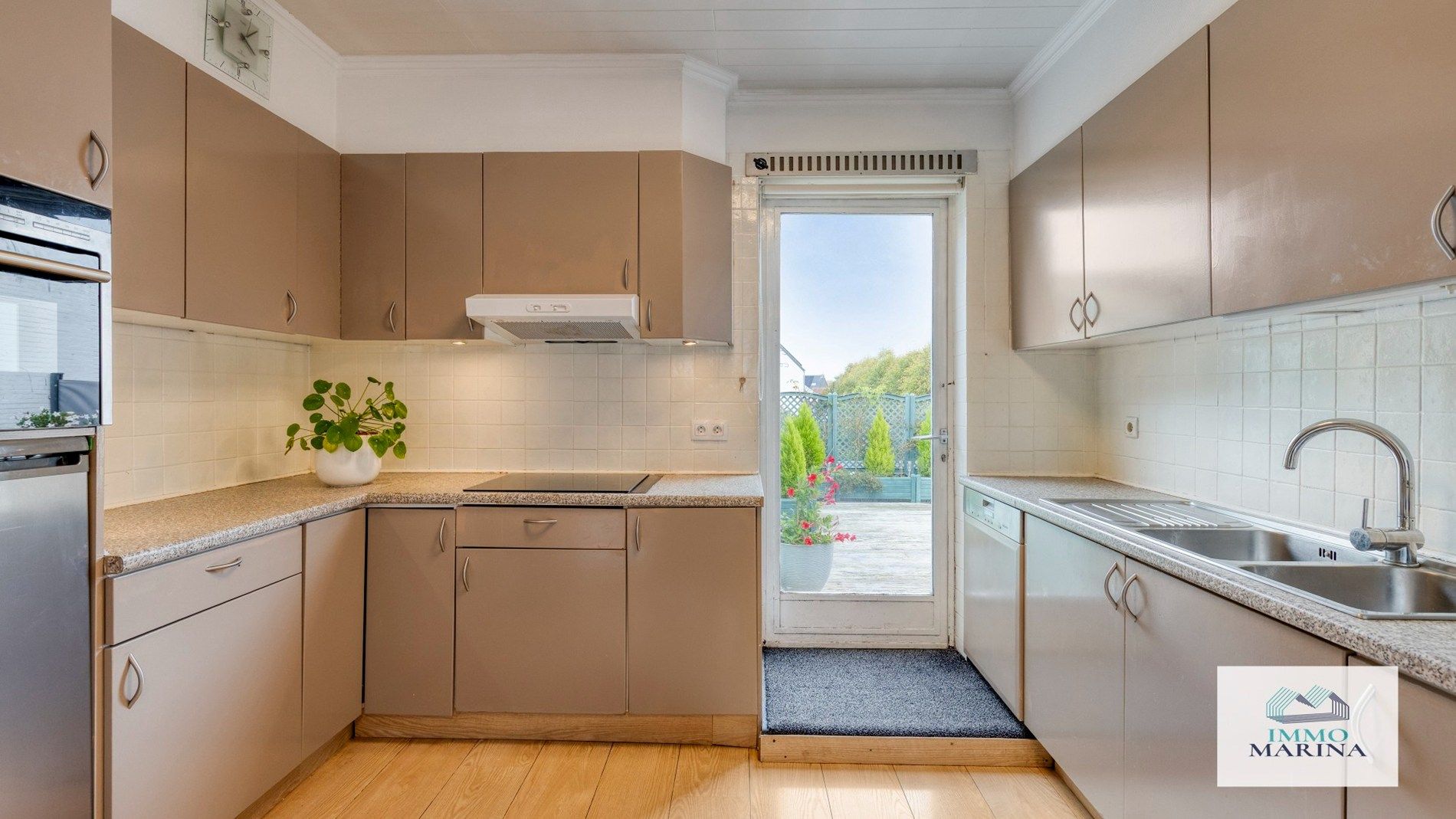 Ruim appartement met terras in centrum Bonheiden foto 7