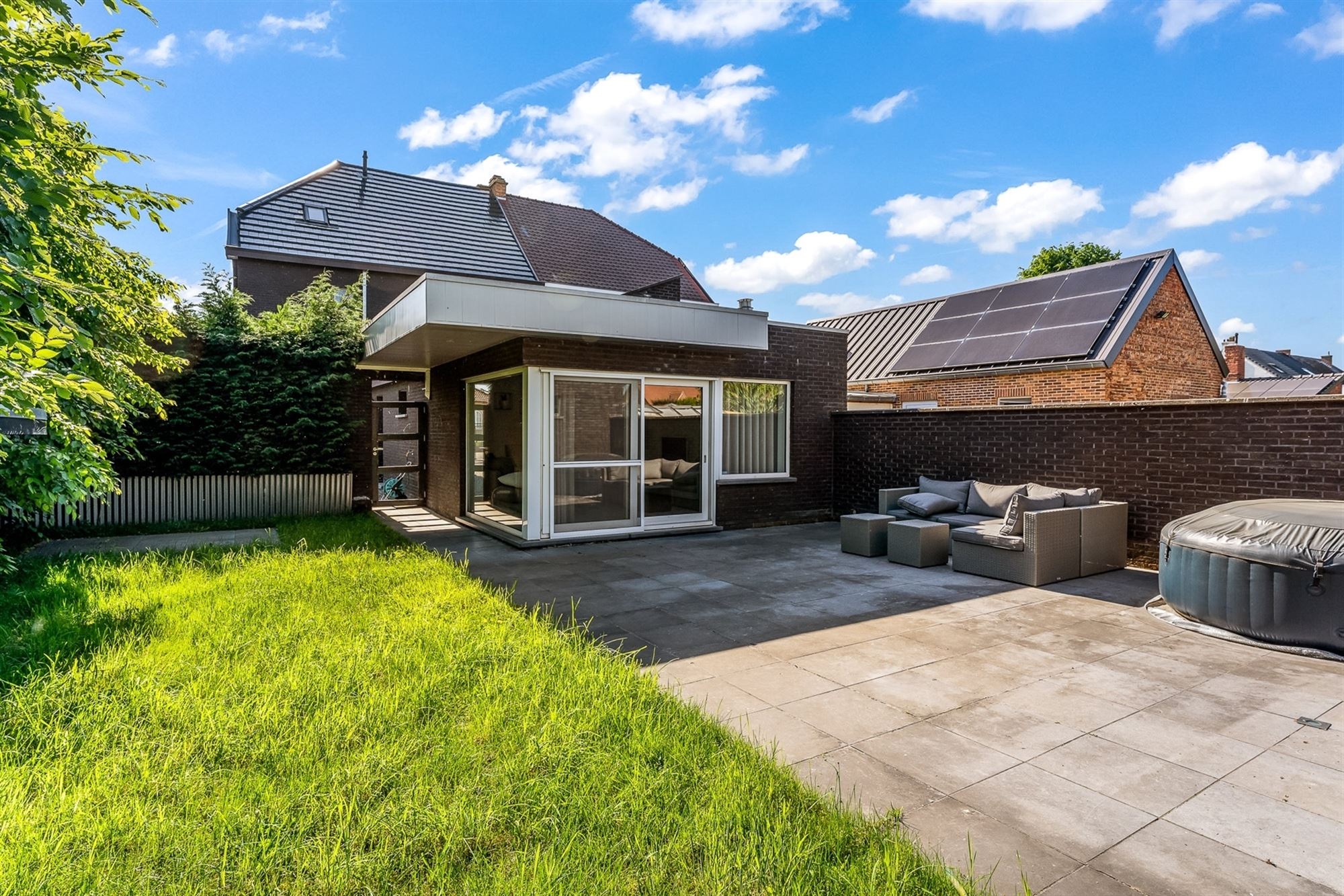 ZEER GOED GELEGEN, RUIME WONING  MET PRAKTIJKRUIMTE EN MOGELIJKHEID TOT 4 SLAAPKAMERS TE ZONHOVEN foto 25
