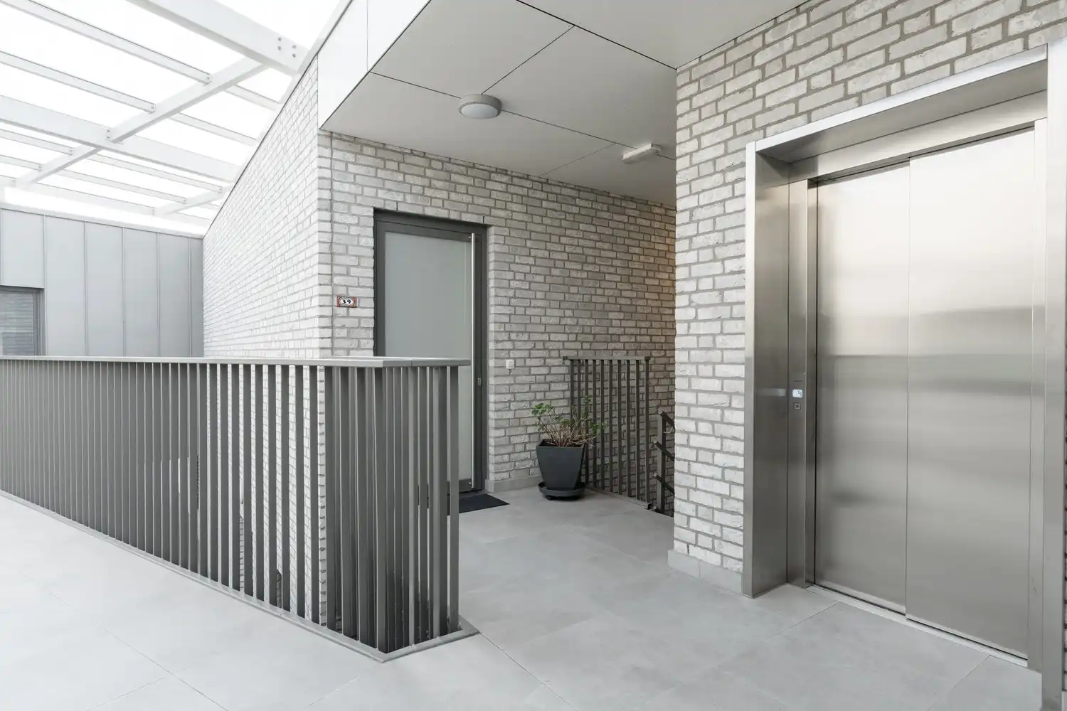 Prachtig penthouse met zeer groot terras en daktuin op het zuiden met 2 slaapkamers en 2 badkamers. foto 44