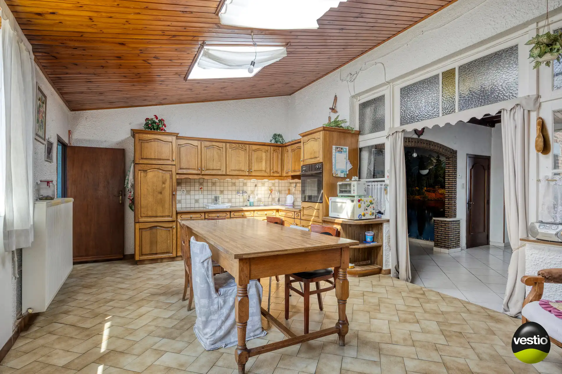 RUSTIG GELEGEN WONING MET ZORGWONING OP CA 15A TE BORGLOON. foto 7
