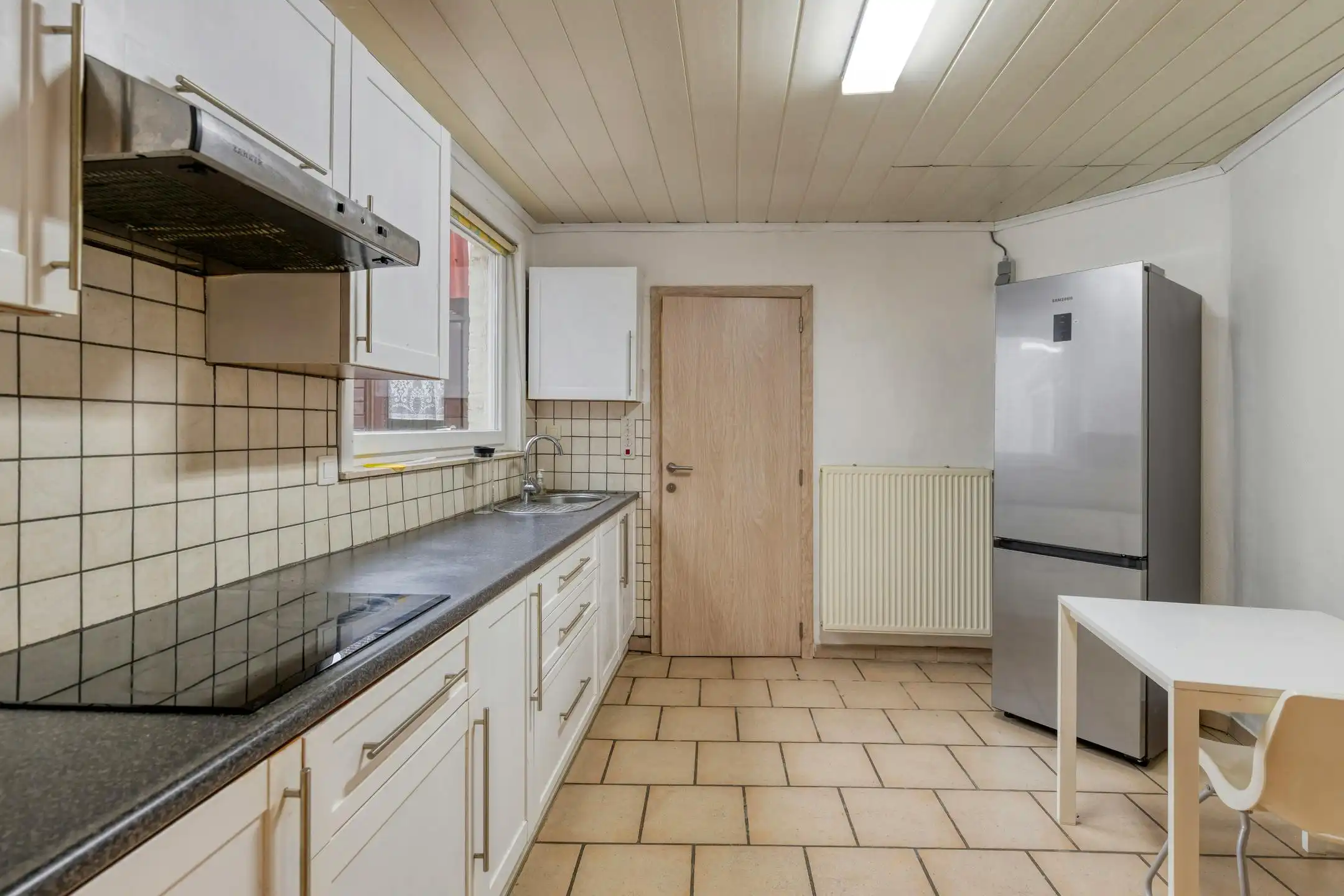 Charmante, instapklaar huis in de Kwekersstraat te Brugge. foto 5