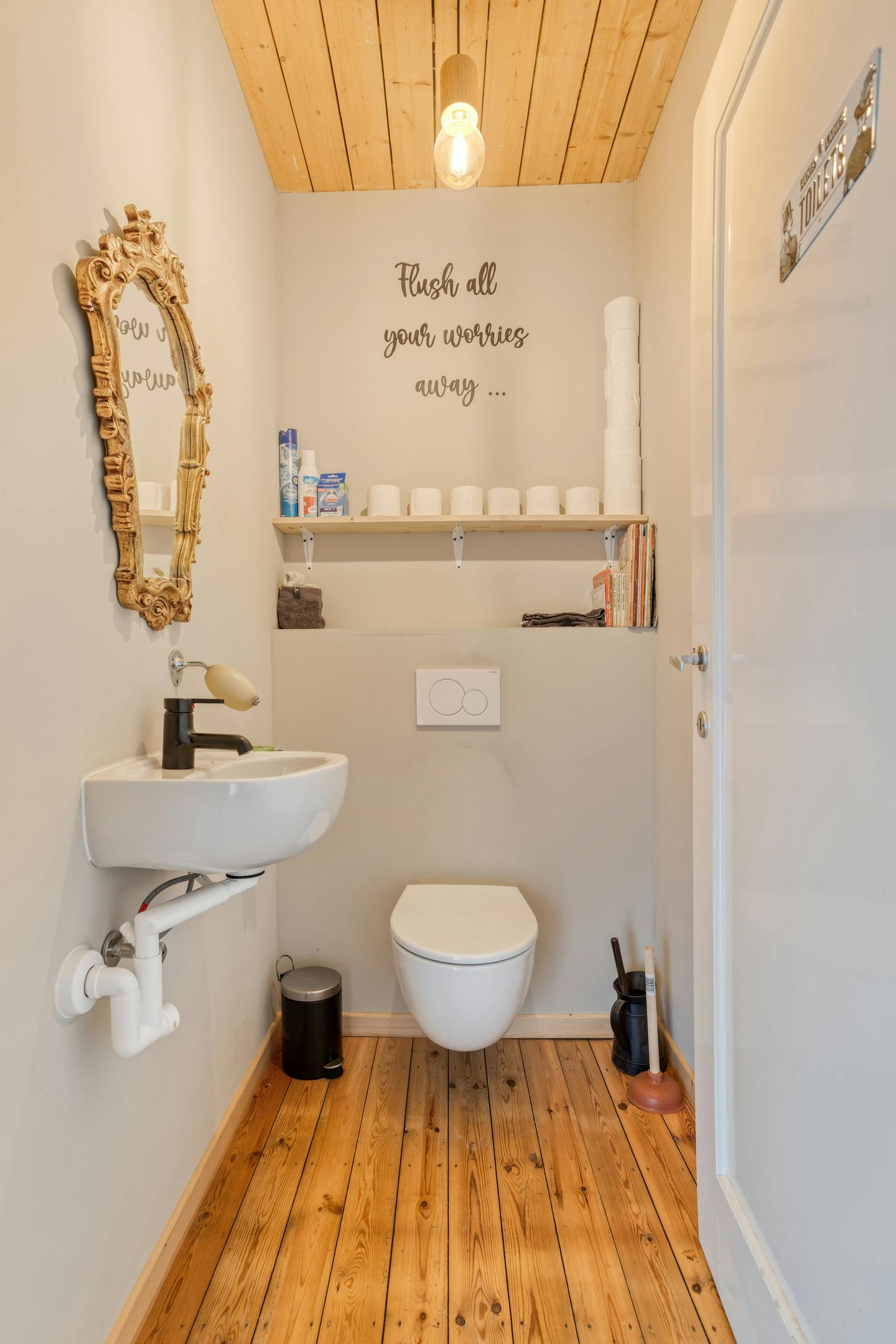 Lichtrijk huis met 4 slaapkamers en zuidwest gerichte tuin in Ieper foto 10