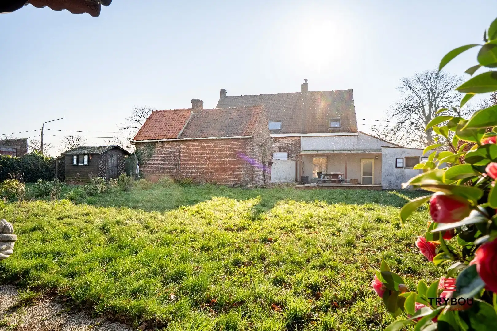 Landelijk gelegen woning met verzorgde tuin foto 22