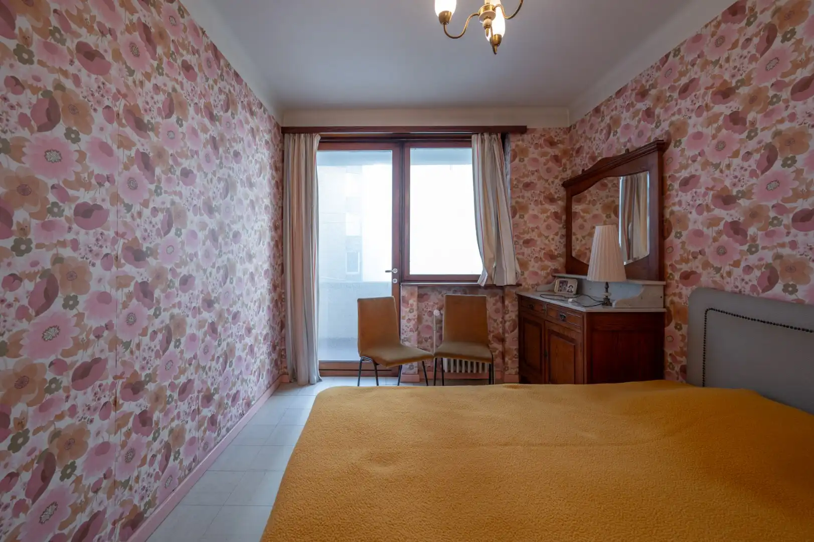 Te renoveren appartement met 3 slaapkamers op uitzonderlijke ligging vlakbij het Casino. foto 12