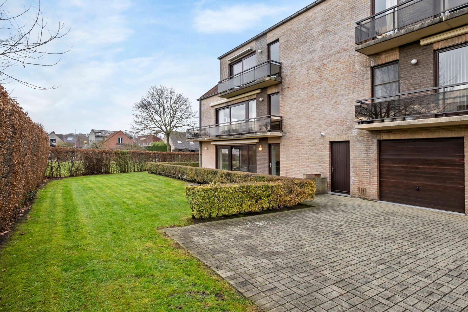 Rustig gelegen villa-appartement te Loppem foto {{pictureIndex}}