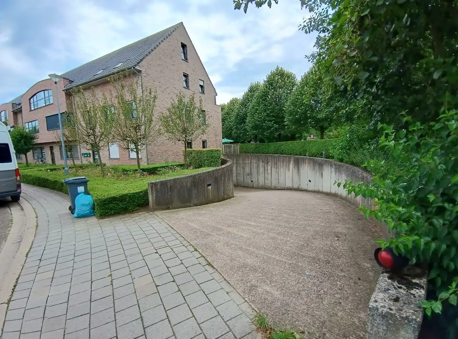 Rustig gelegen appartement met 2 slaapkamers en parking nabij het centrum van Geel ! foto 14