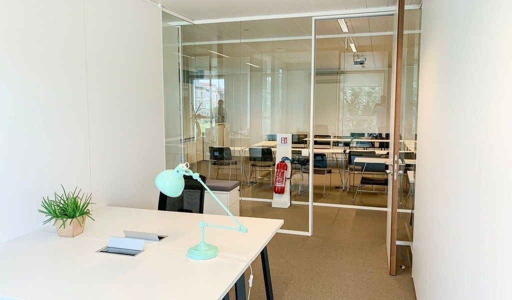Gemeubelde kantoorruimte in MC-SQUARE Gent-Dampoort foto 18
