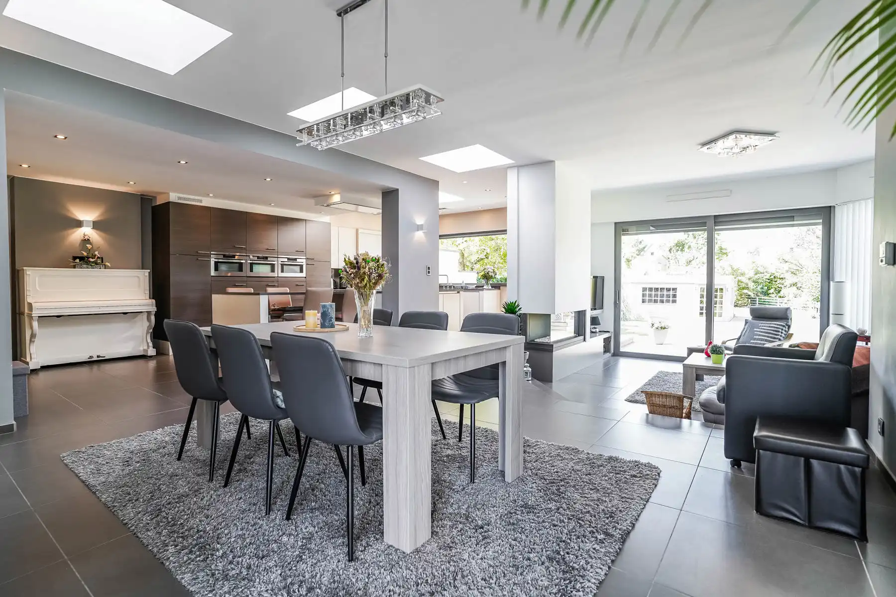 Knap gerenoveerde HOB- woning op toplocatie te Londerzeel. foto 8