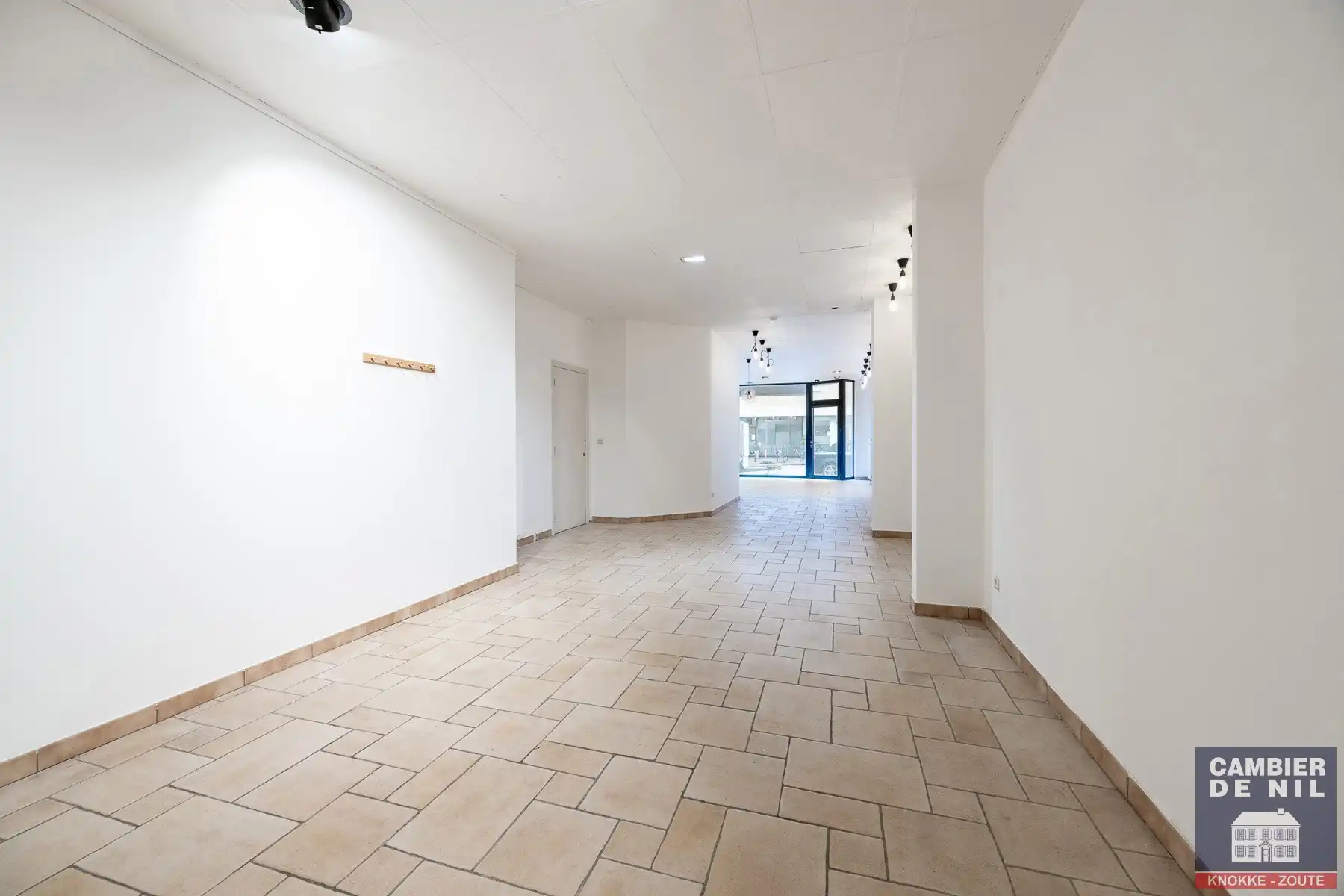 Ideaal gelegen handelspand gelegen aan het Rubensplein foto 8