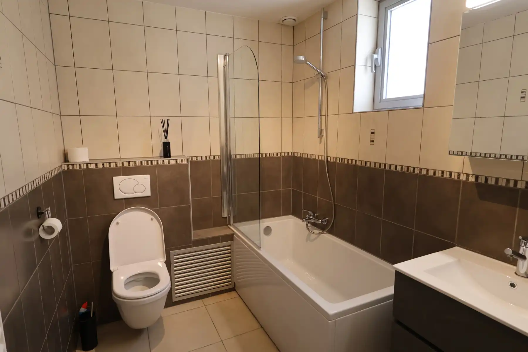 Woonunit van 100m² met 1 slaapkamer in het centrum van Hoogstraten. foto 10