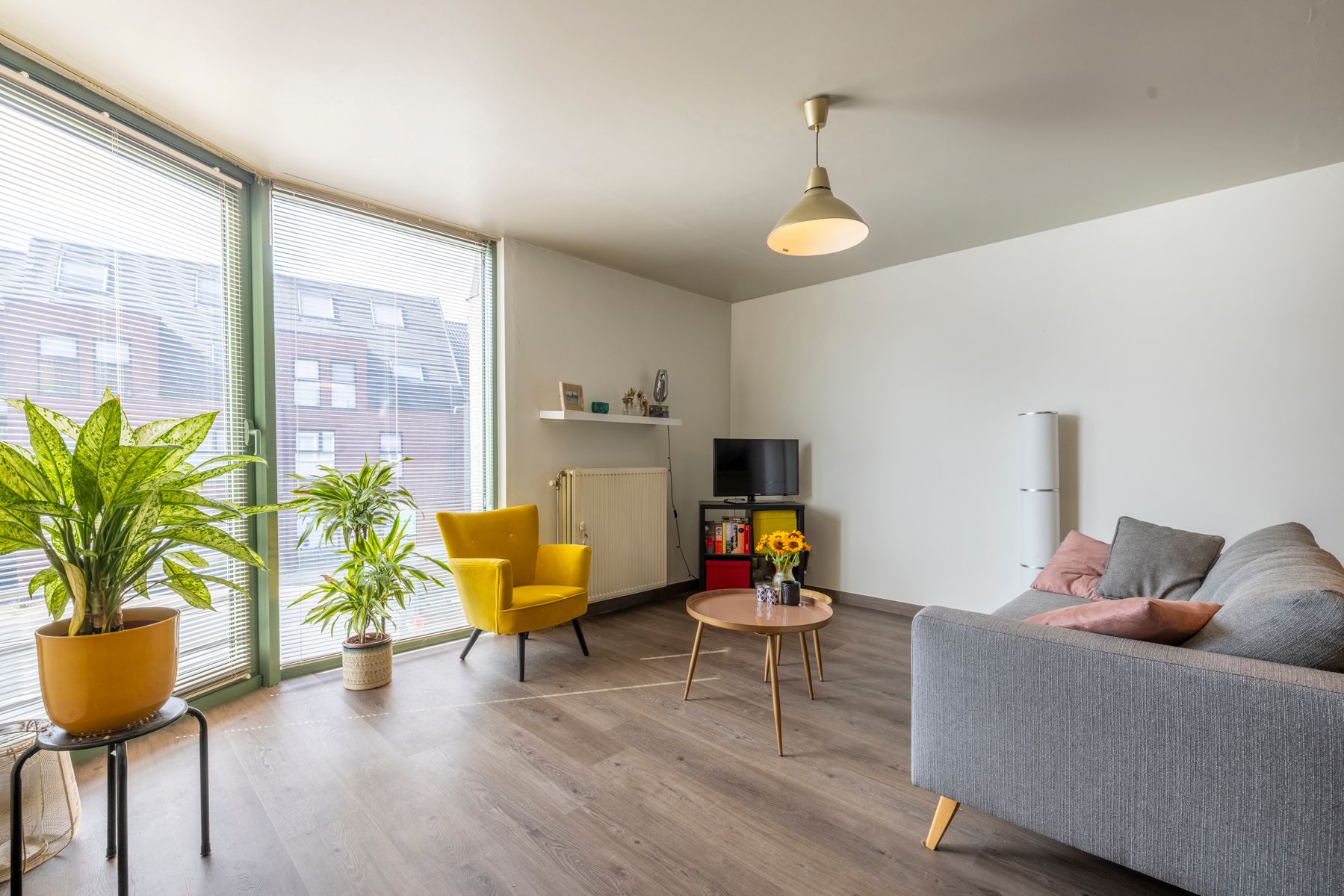 Instapklaar app. met 2 slaapkamers en terras in Melle  foto {{pictureIndex}}