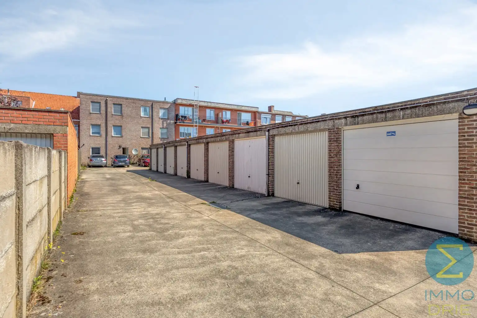 Opbrengsteigendom met 3 verhuurde appartementen en garages foto 15