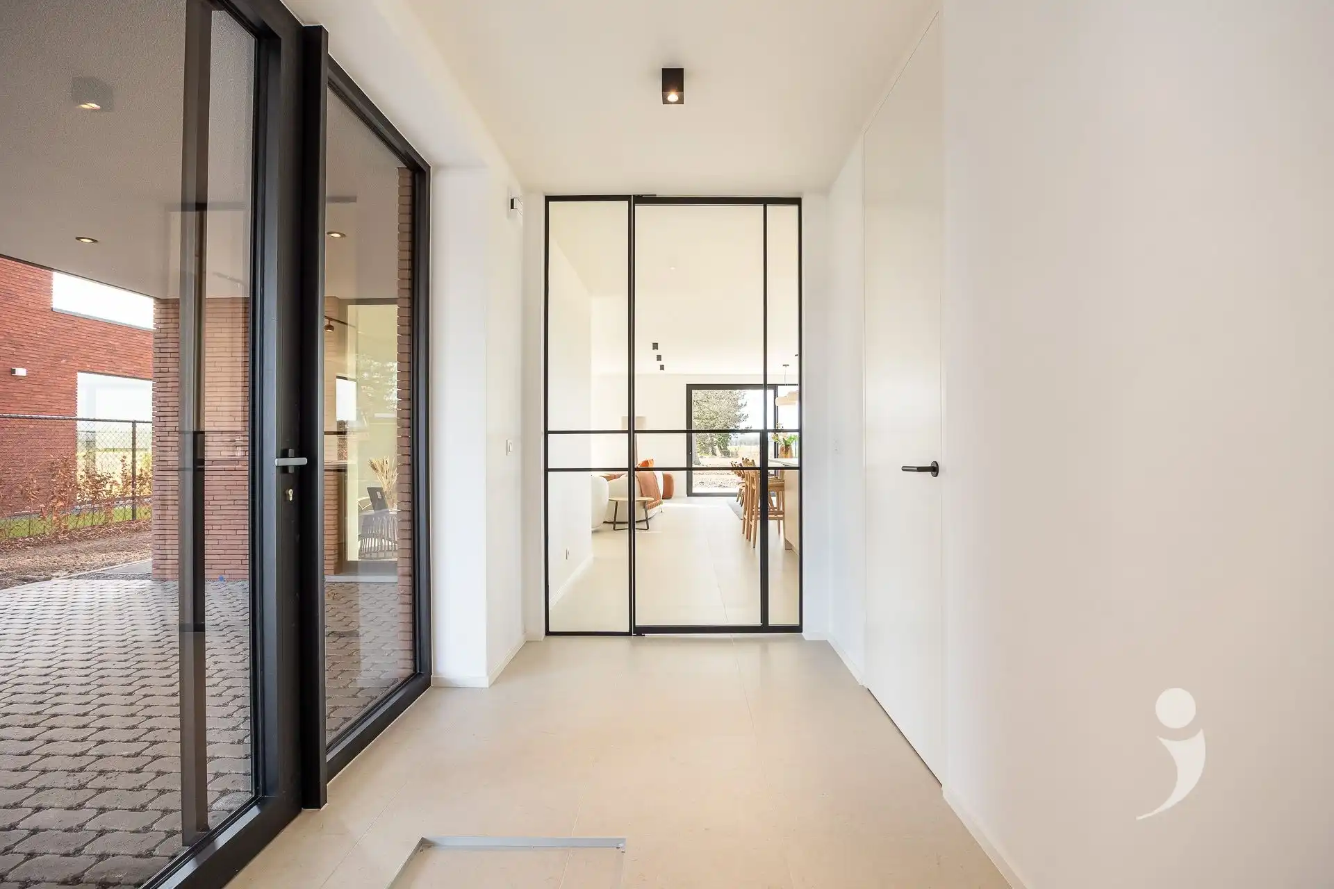 High end nieuwbouwwoning met uniek vergezicht foto 2